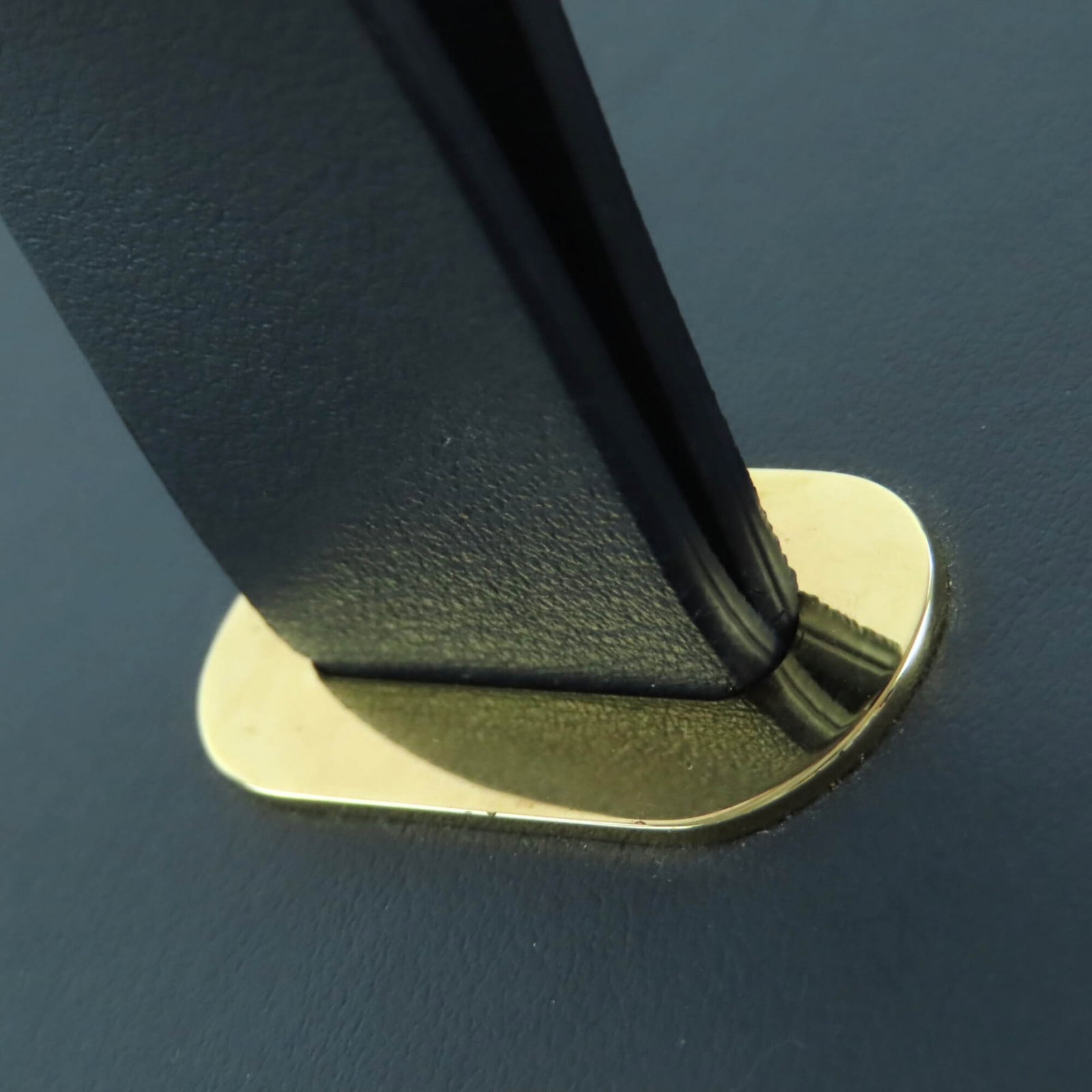 Fendi pouch leather - 11