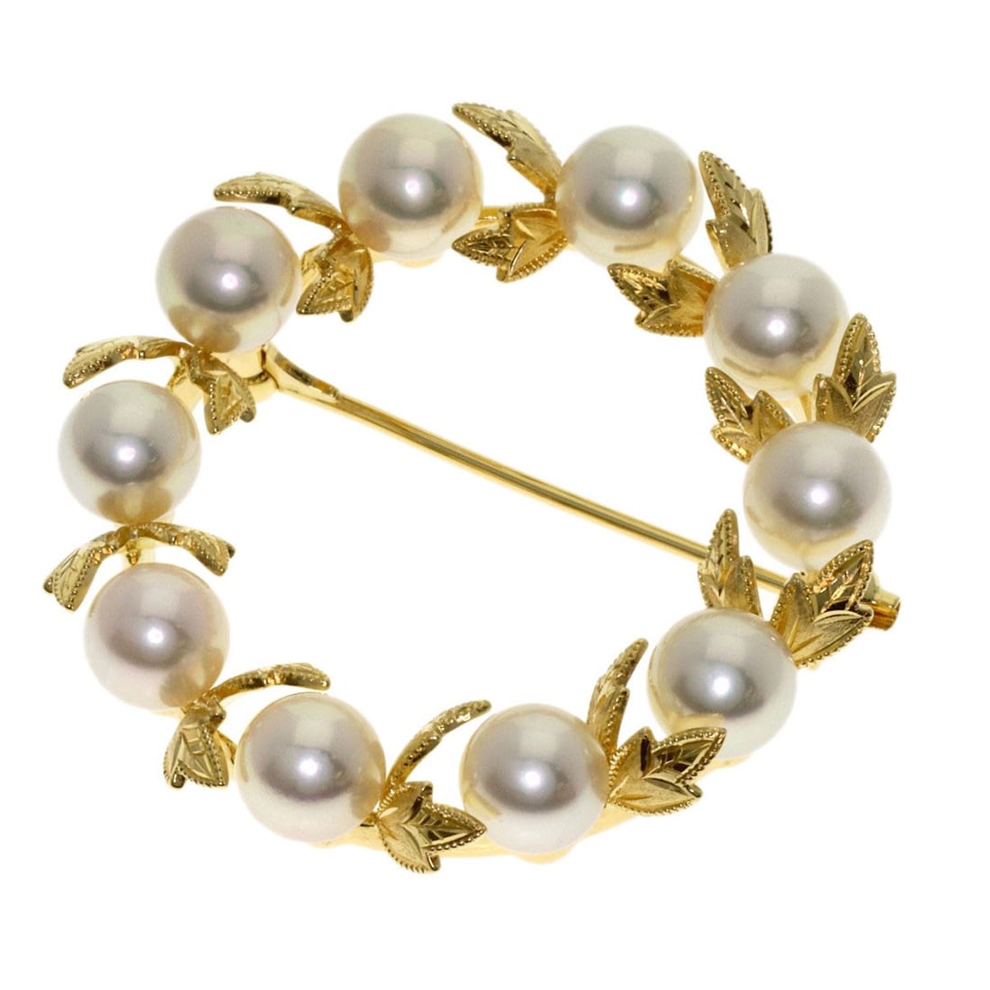 Mikimoto Reef Pearl Brooch K18 Yellow Gold: Mikimoto Reef Pearl Brooch K18 Yellow Gold K18 Yellow Gold Mikimoto Reef Pearl Brooch - A luxurious piece featuring a high-quality K18 yellow gold setting, showcasing a beautiful reef pearl. The brooc