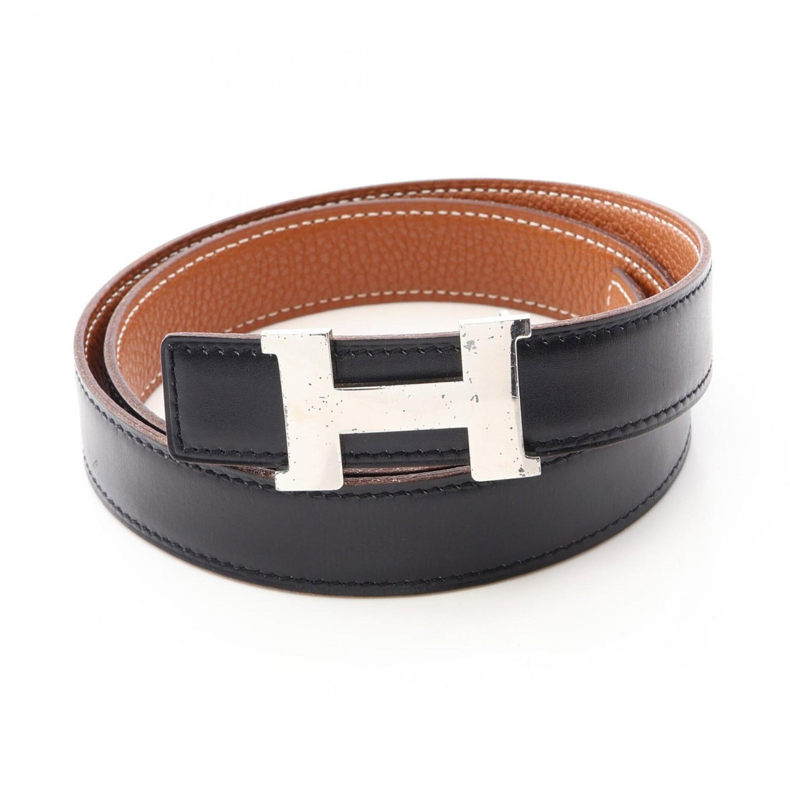 Hermes belt standard: Hermes belt standard Standard Hermes belt in black, brown, or silver, crafted from box calf leather and Togo leather, available in lengths of 72cm-77cm. The classic design features high-quality materi