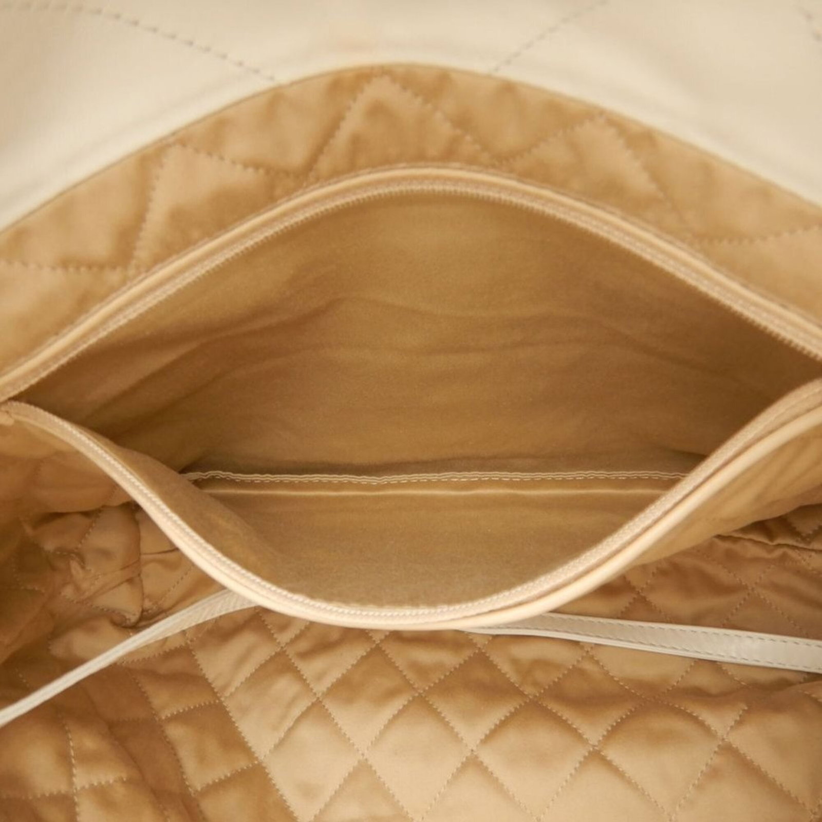 Leather Handbag Chanel - 15