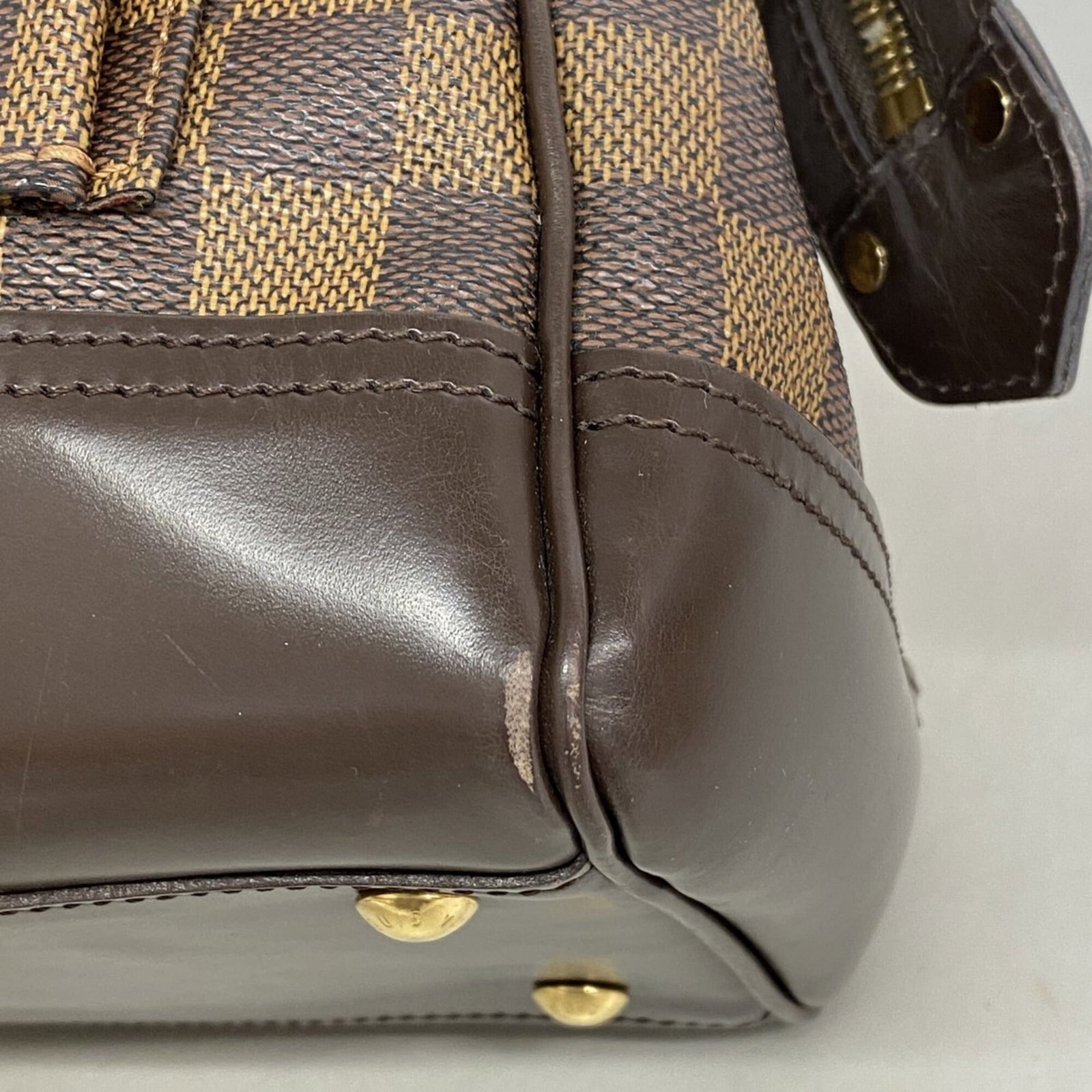 Louis Vuitton Handbag - 6