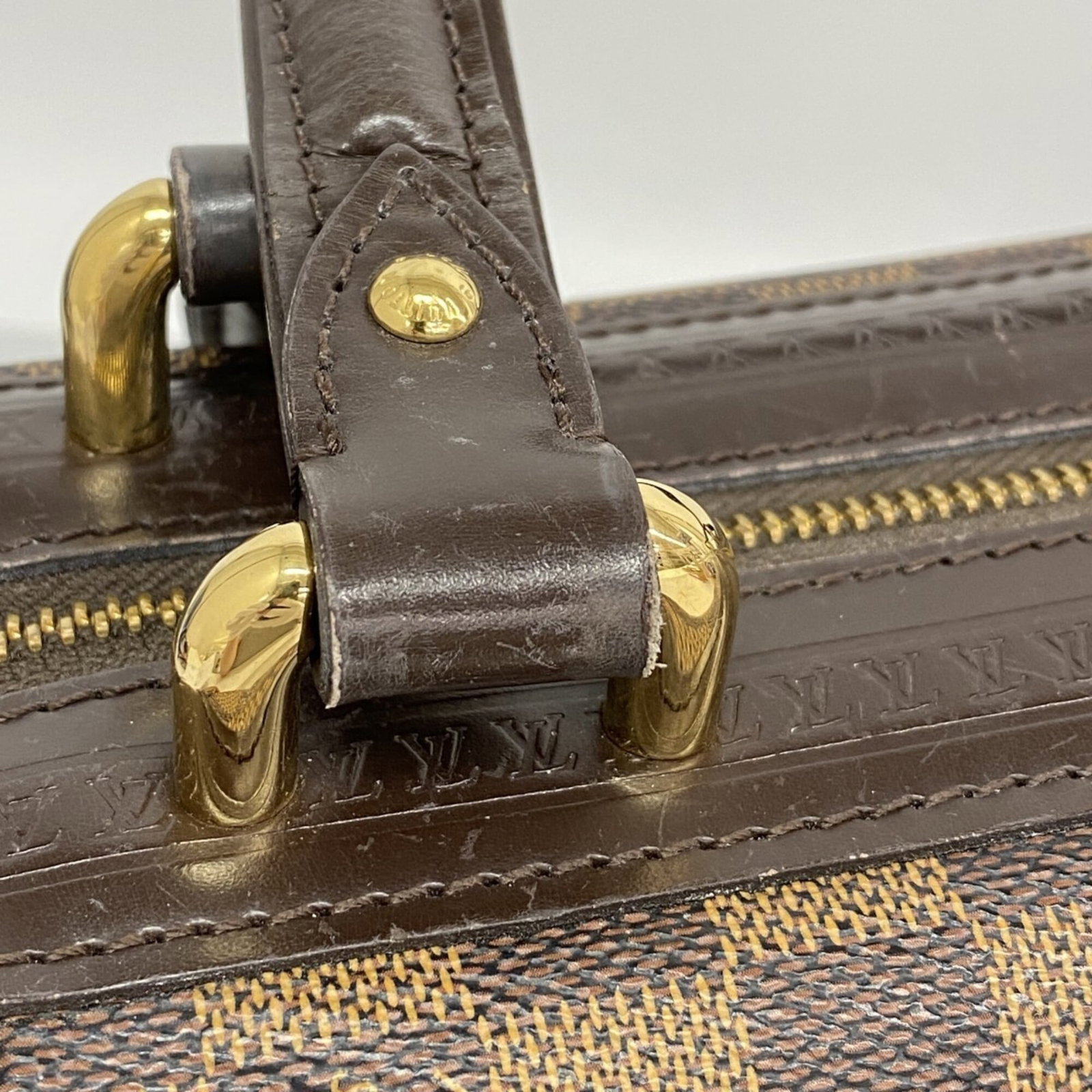 Louis Vuitton Handbag - 7