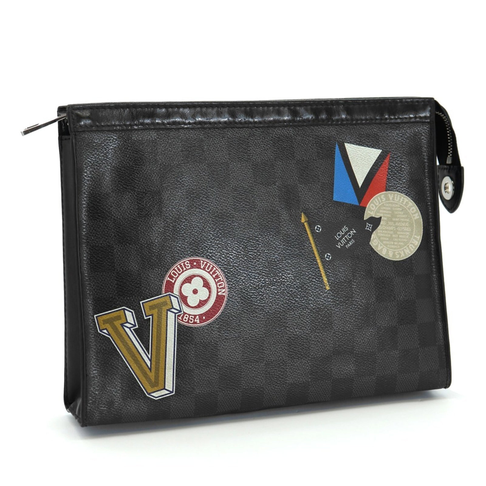 Damier Graphite Clutch Bag by Louis Vuitton: Damier Graphite Clutch Bag by Louis Vuitton Damier Graphite Clutch Bag by Louis Vuitton, featuring the iconic Damier pattern in black. This stylish clutch bag measures 20cm x 27cm x 5cm and boasts a