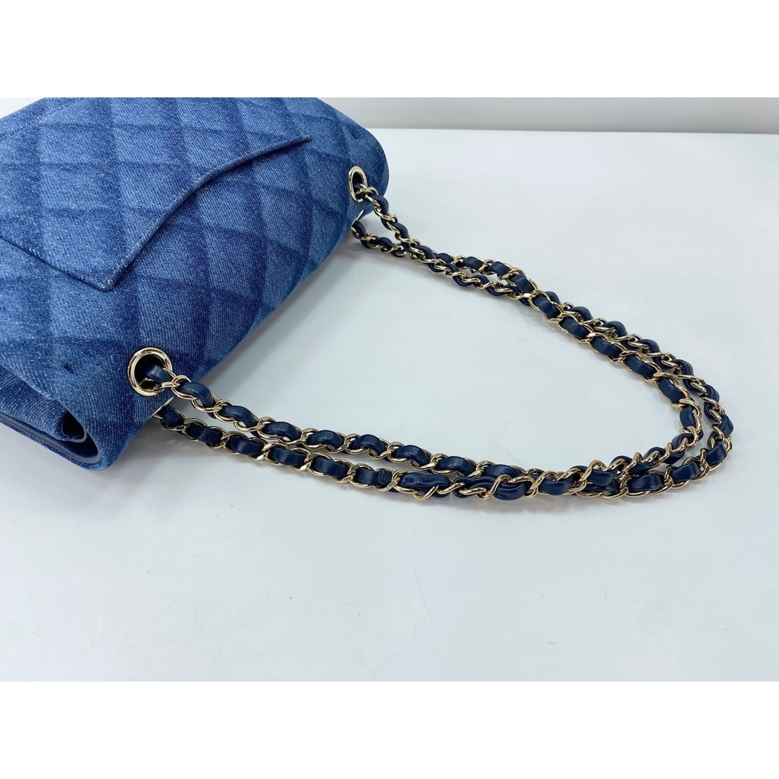 Shoulder Bag by Chanel - 10