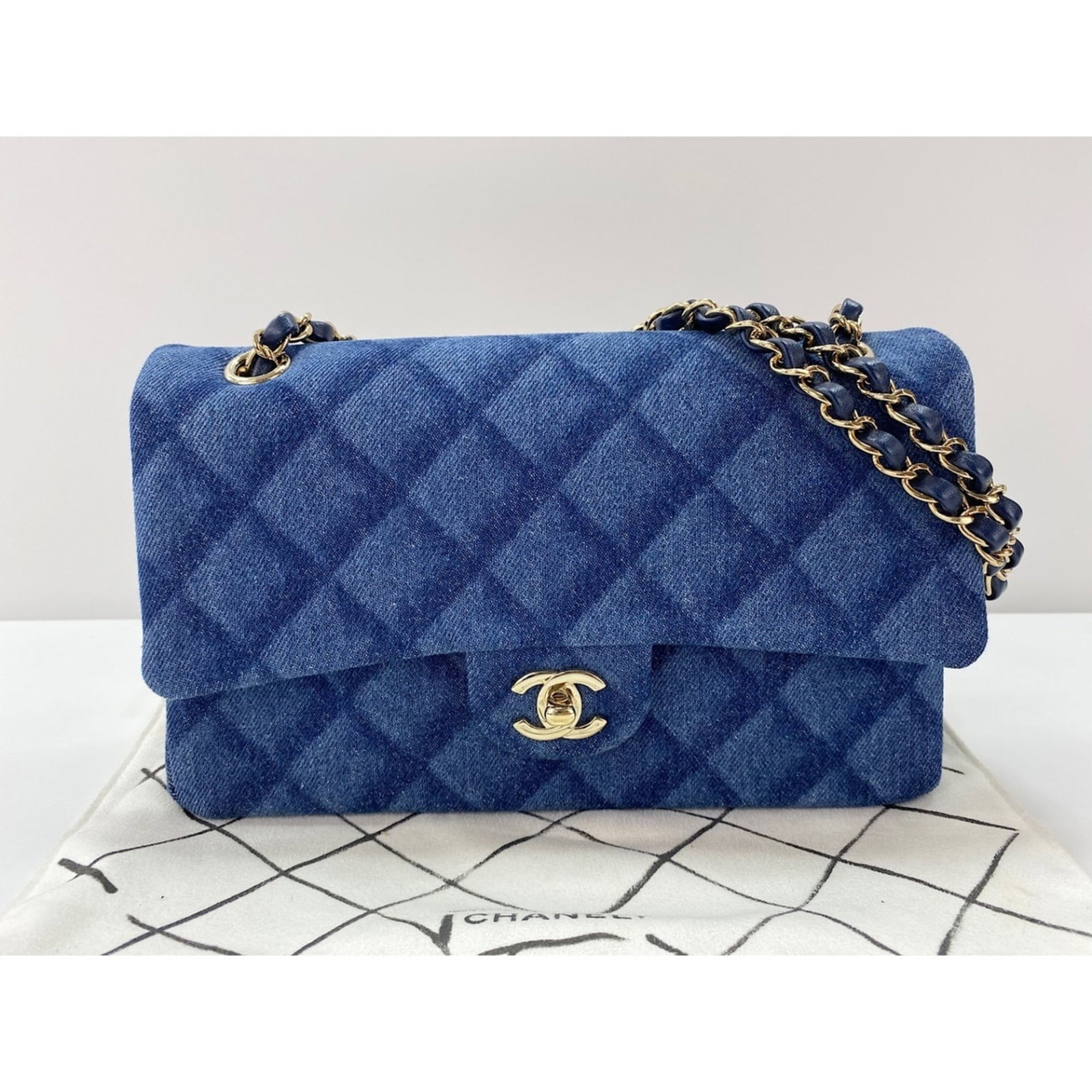 Shoulder Bag by Chanel - 15