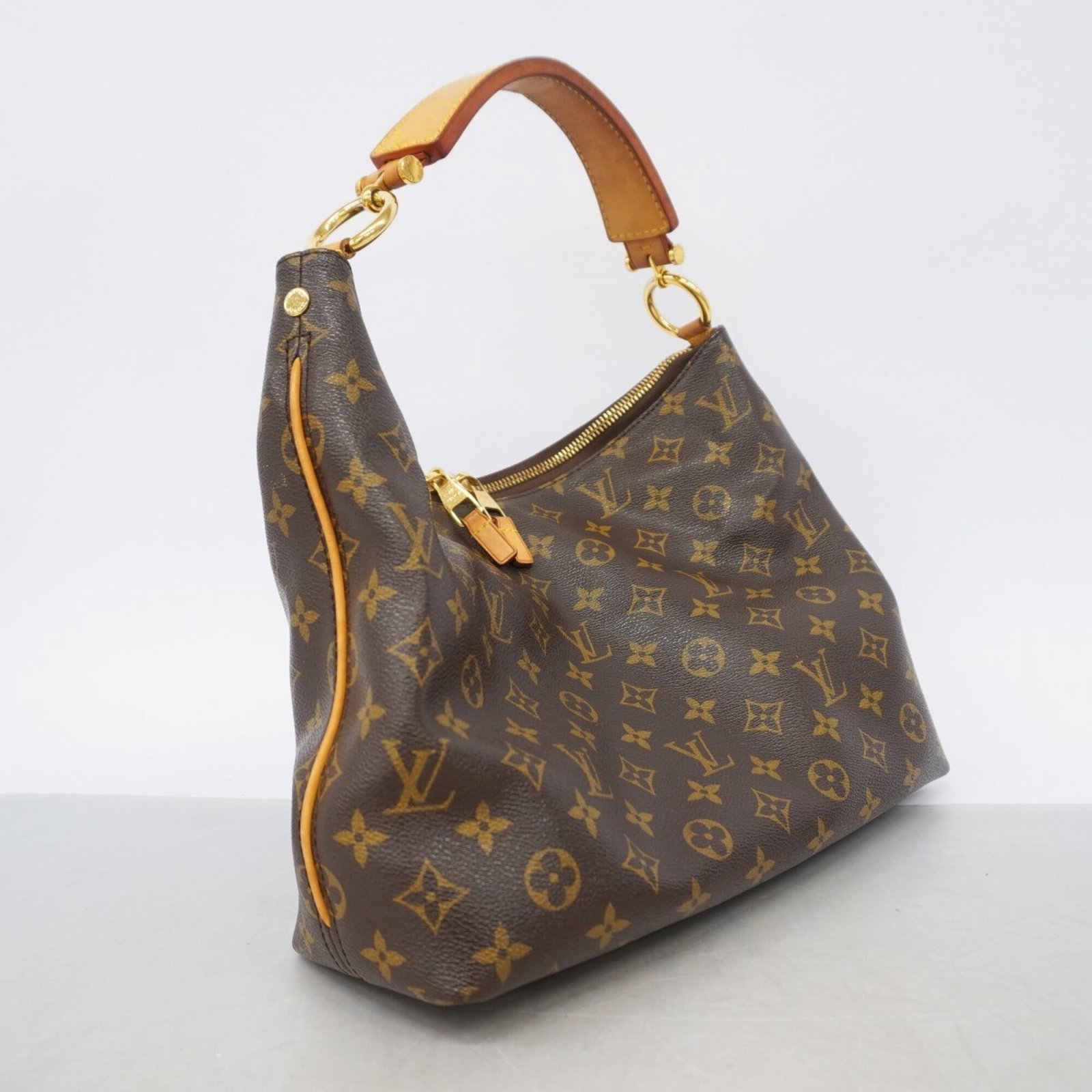 Louis Vuitton Handbag - 2