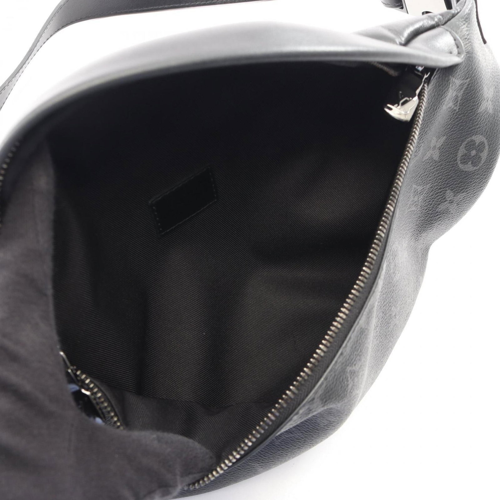 Fanny Pack Eclipse Monogram Louis Vuitton - 3