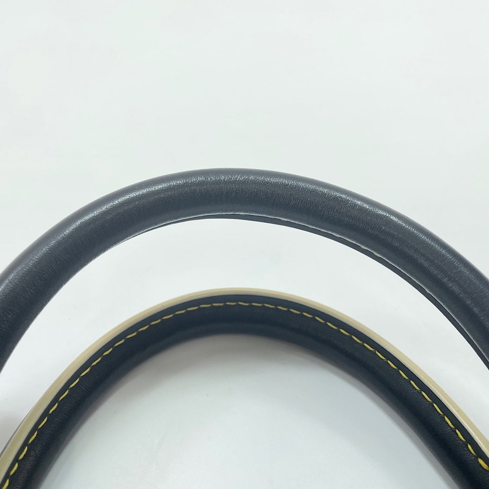 Louis Vuitton Handbag - 11