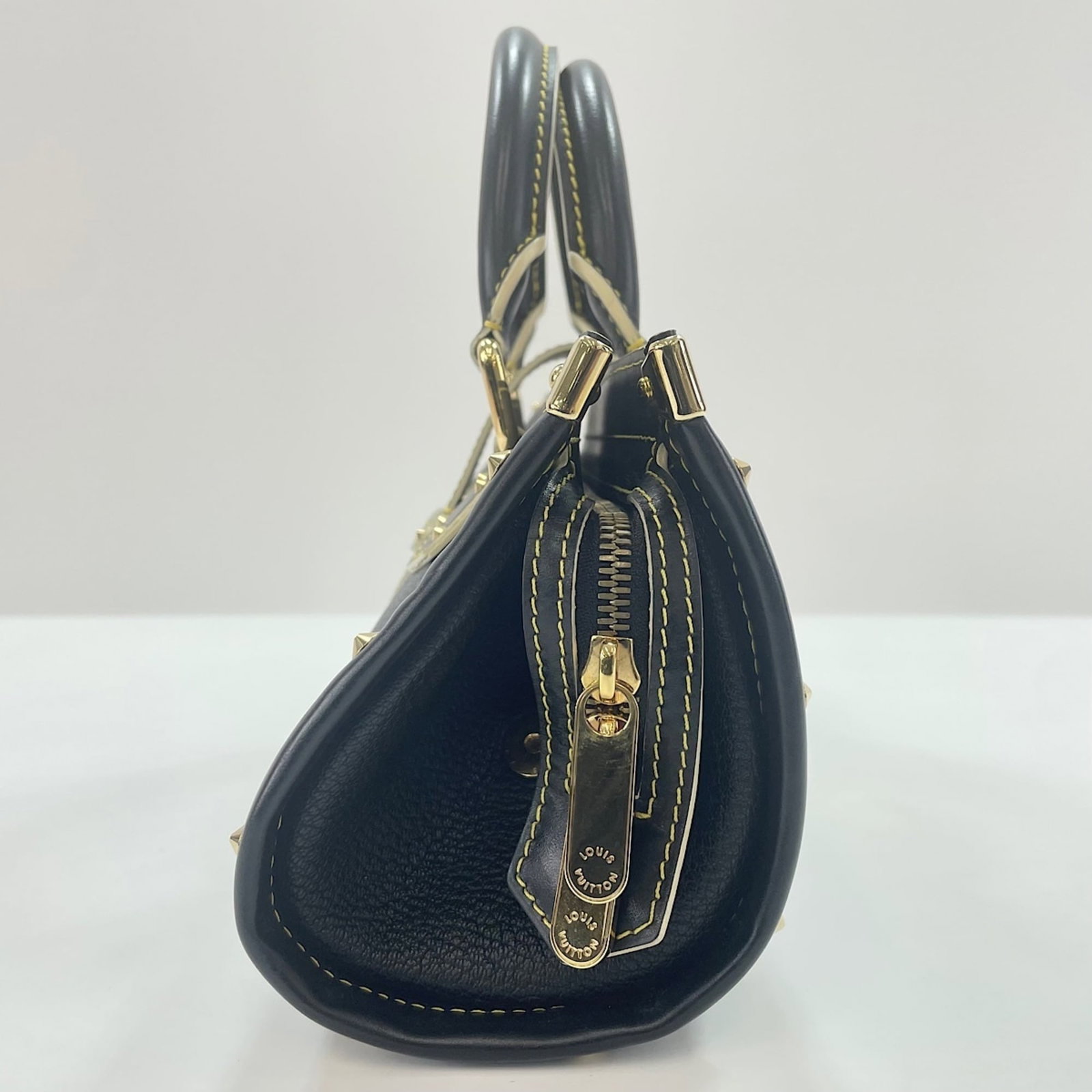 Louis Vuitton Handbag - 5