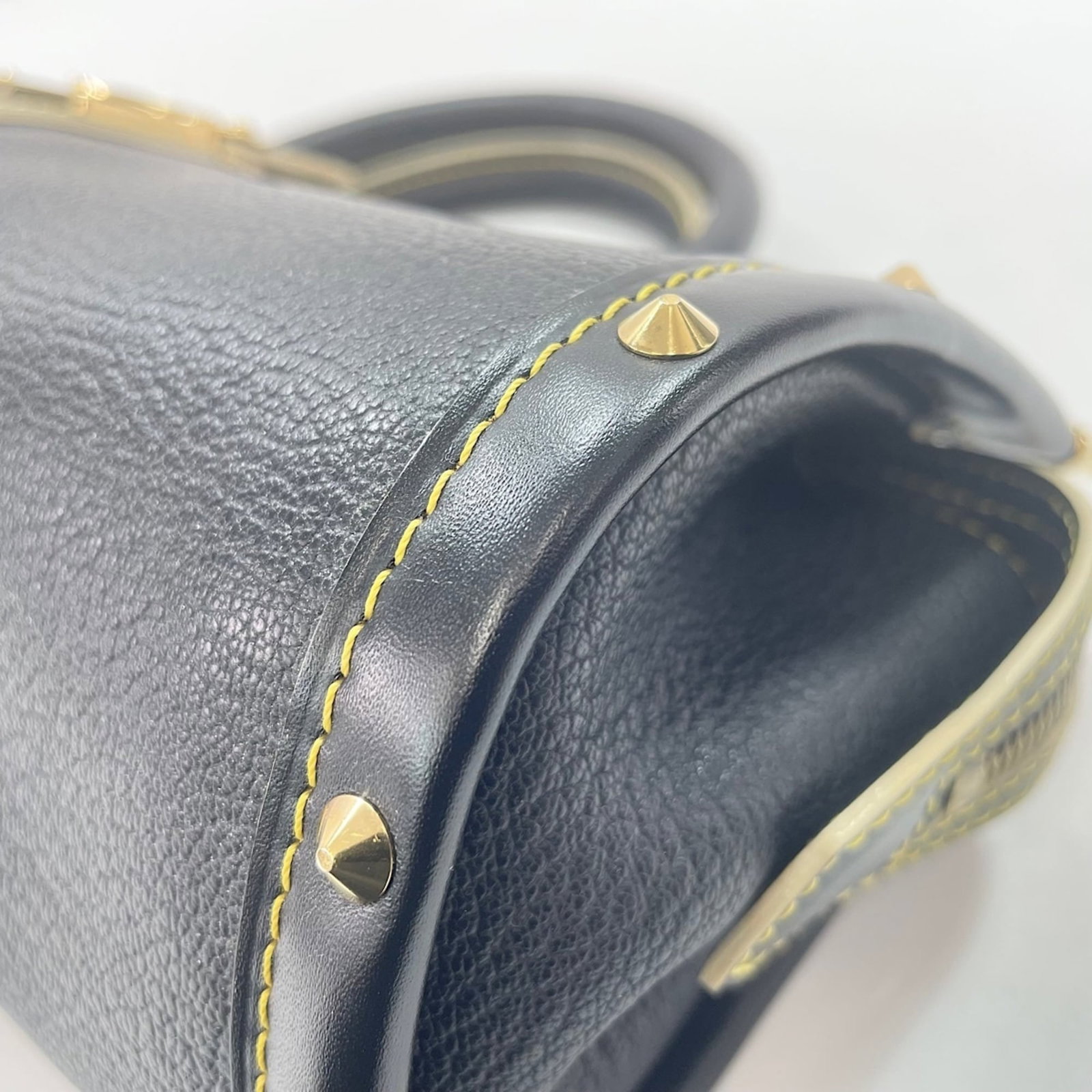 Louis Vuitton Handbag - 9