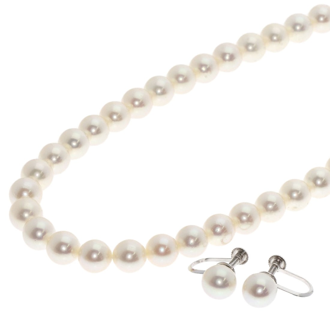 Tasaki Pearl Necklace And Earring 2-Piece Set Necklace Silver: Tasaki Pearl Necklace And Earring 2-Piece Set Necklace Silver Tasaki Pearl Necklace And Earring 2-Piece Set features a stunning white pearl main stone set in silver, creating a classic and elegant