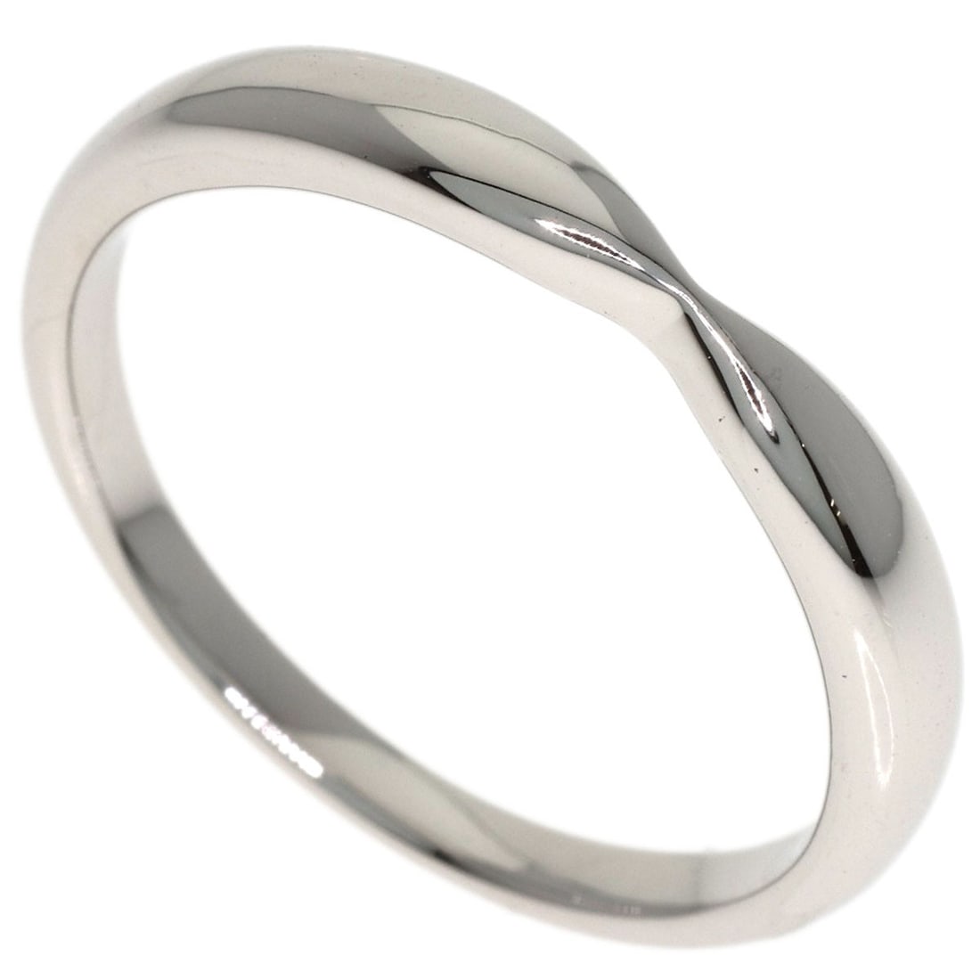 Tiffany Platinum Harmony Ring Co Wedding: Tiffany Platinum Harmony Ring Co Wedding Platinum ring from Tiffany&Co. with a silver metal exterior, bearing the hallmark PT950 for its high purity. This ring features no main stone and is available