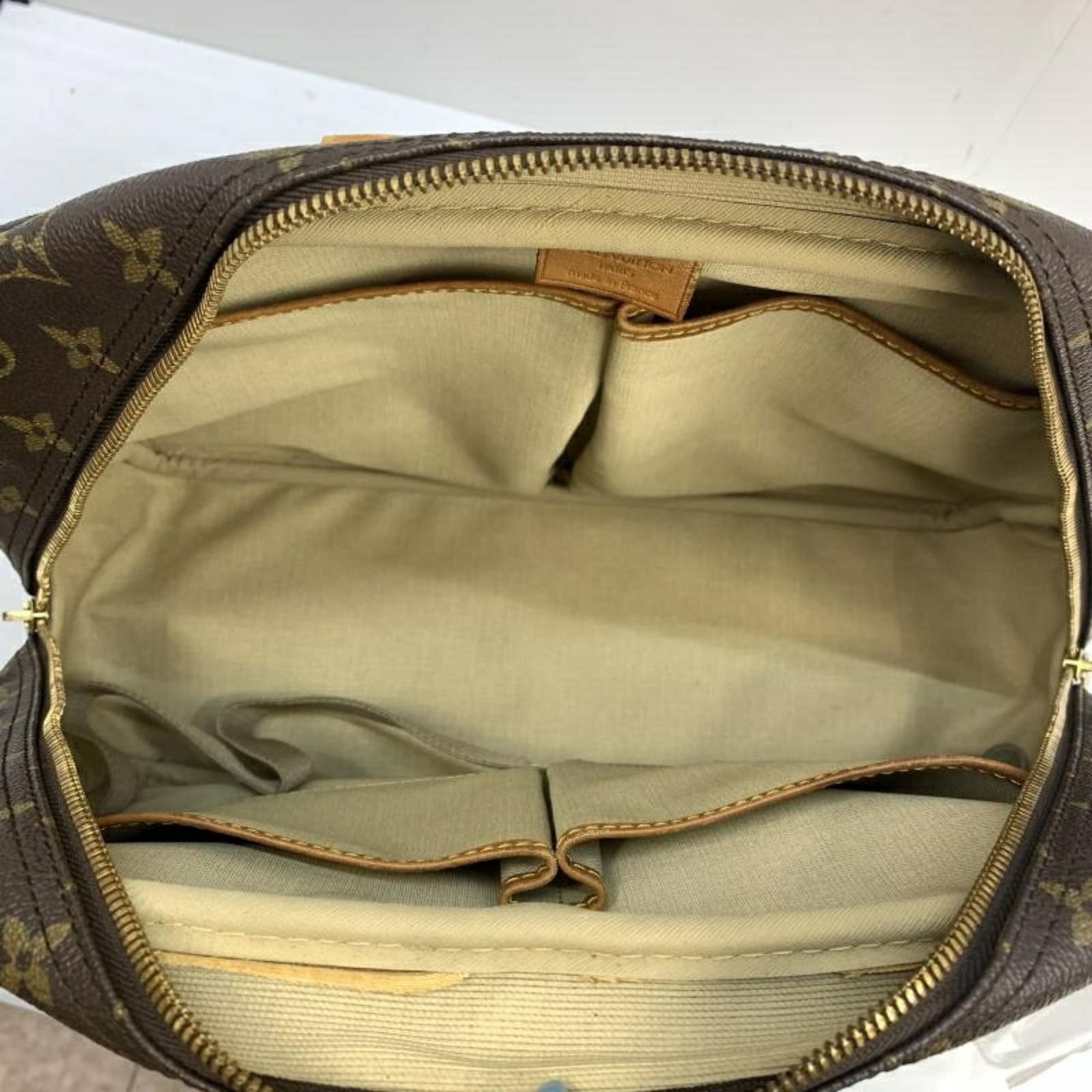Louis Vuitton Handbag Monogram - 7
