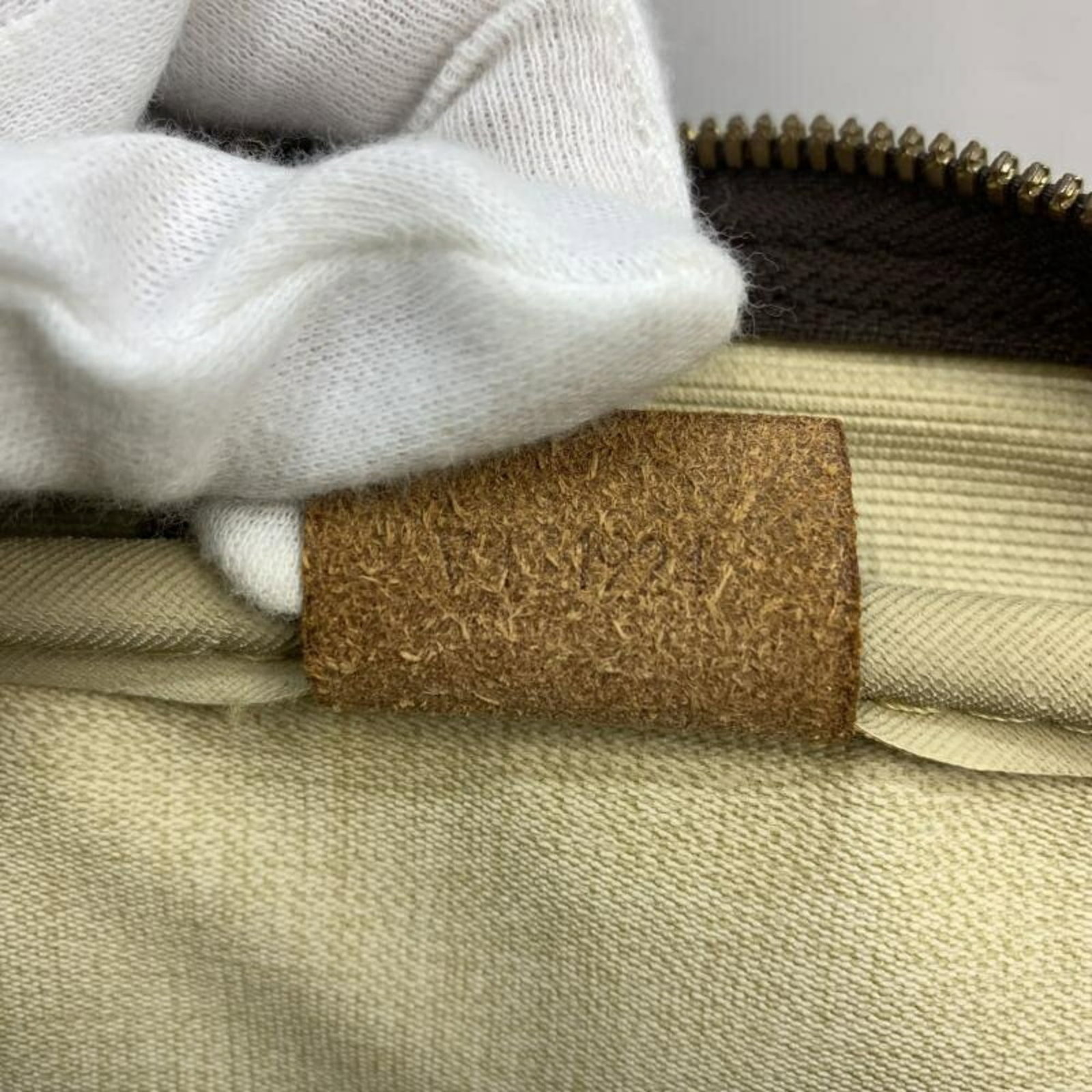 Louis Vuitton Handbag Monogram - 9