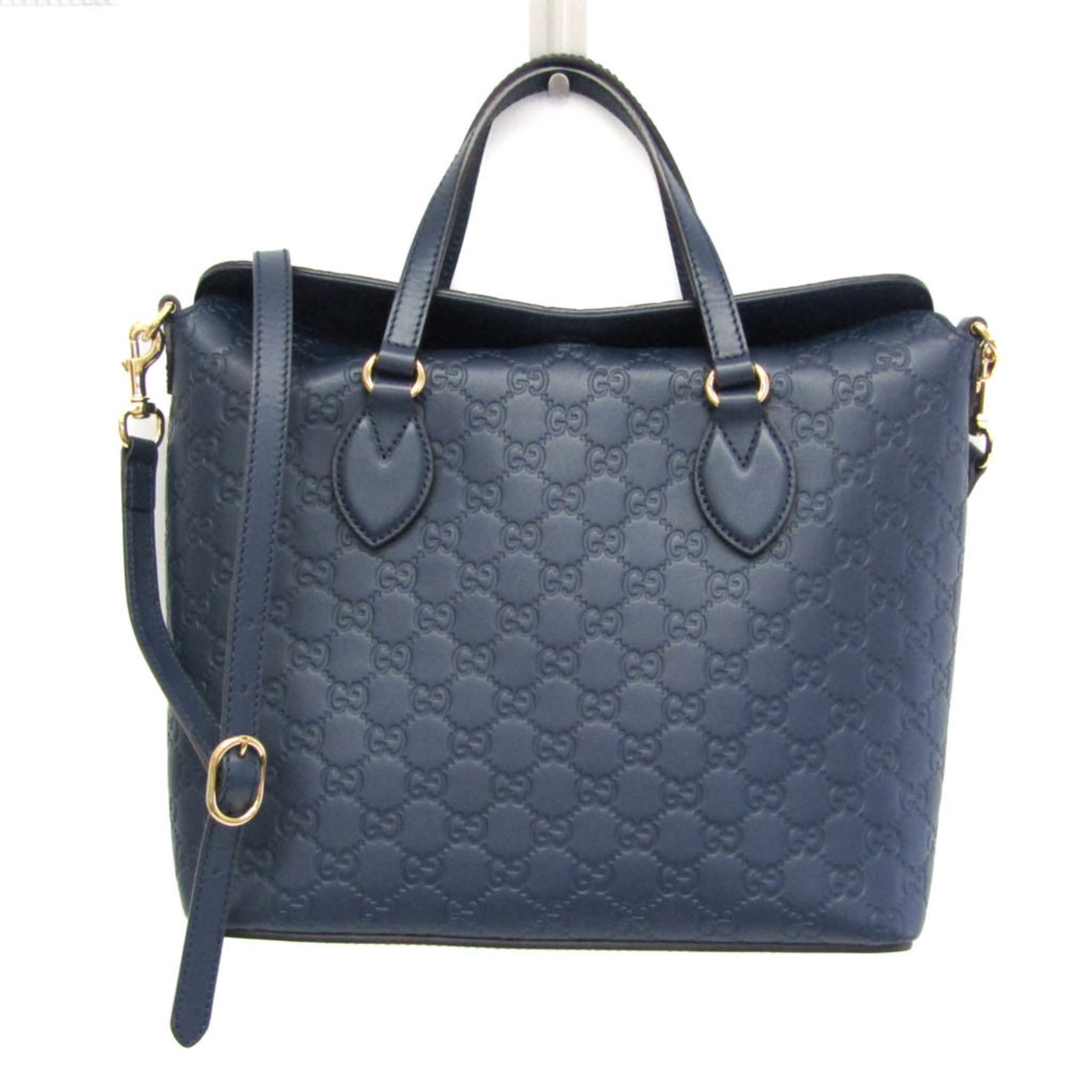 Gucci Handbag Shoulder Bag Leather: Gucci Handbag Shoulder Bag Leather Calfskin leather Gucci shoulder bag with gold hardware, featuring a zipper pocket and smartphone holder for practicality. The adjustable strap ensures a comfortable