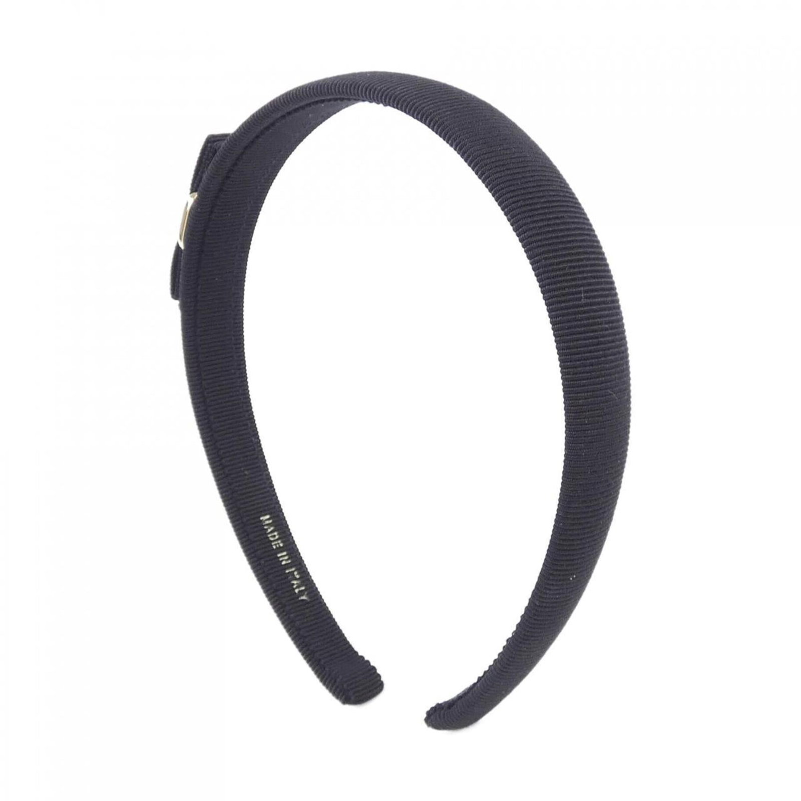 Ferragamo Alice Band Salvatore: Ferragamo Alice Band Salvatore Salvatore Ferragamo's iconic Alice band design is showcased in this sleek black piece, measuring 2cm x 0.78'' in length and width. The signature style of the Italian lux