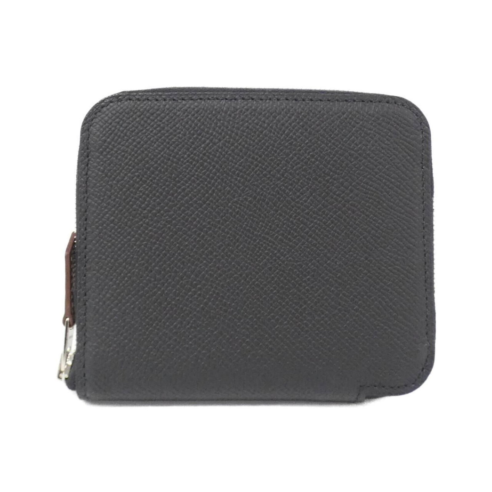 Hermes Wallet (Bi-Fold) Epsom Leather Silk: Hermes Wallet (Bi-Fold) Epsom Leather Silk Epsom leather and silk come together in this sleek bi-fold wallet from Hermes, crafted with attention to detail. Measuring 9cm x 11cm x 1.5cm, it features a 