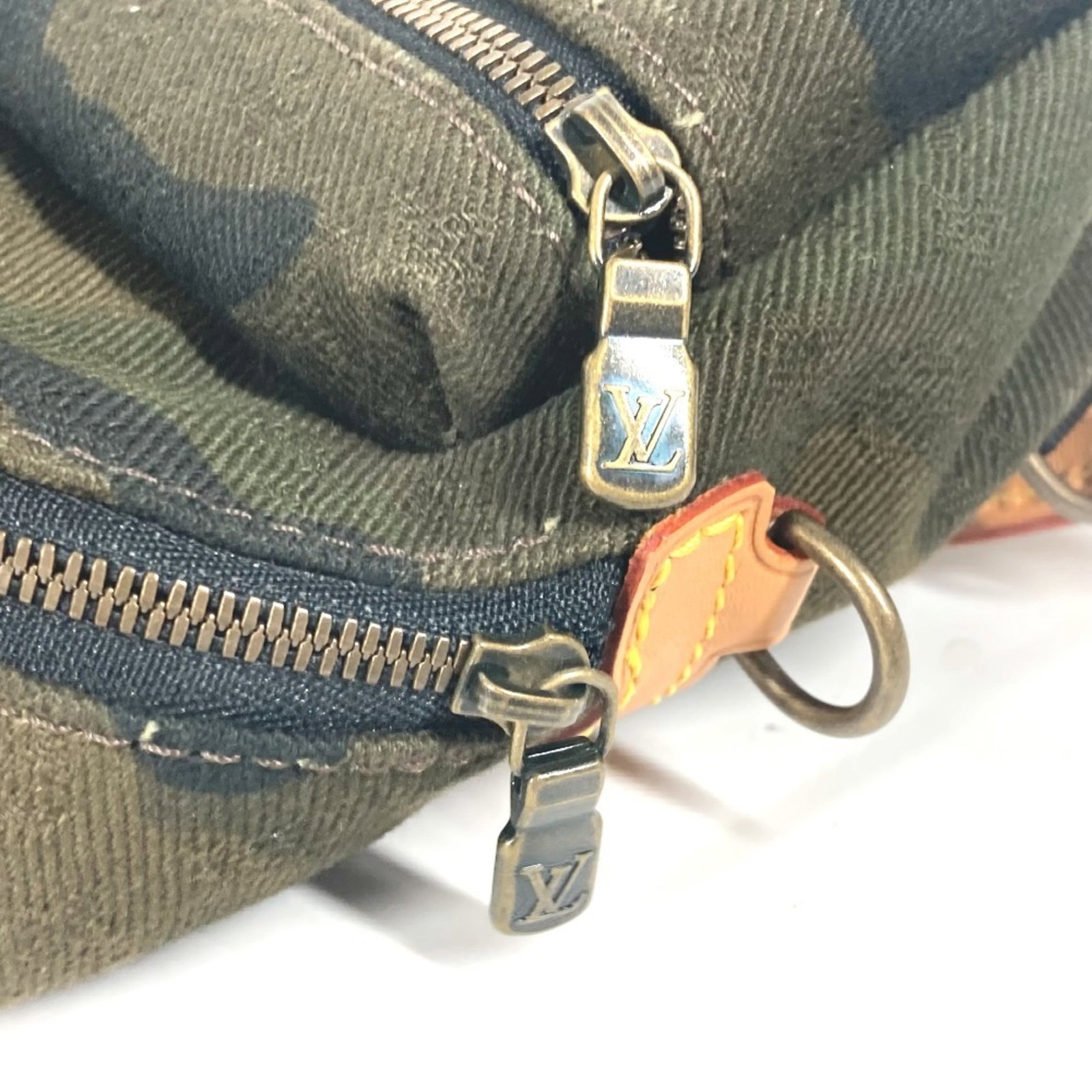Canvas Louis Vuitton Backpack - 9