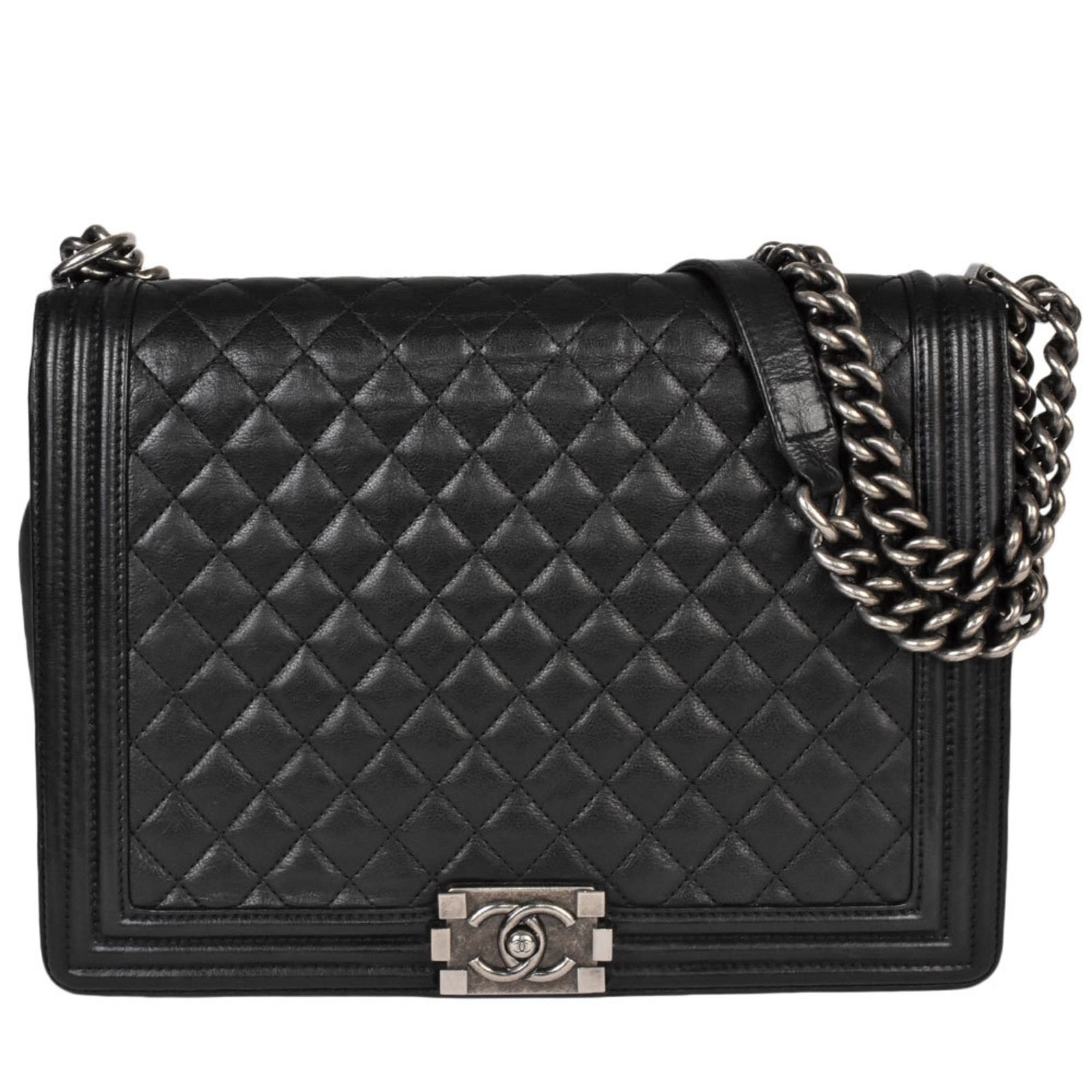 Caviar leather shoulder bag by Chanel: Caviar leather shoulder bag by Chanel Caviar leather shoulder bag by Chanel, featuring high-quality caviar leather construction and a sleek black design. This stylish bag measures 22cm x 30cm x 7cm