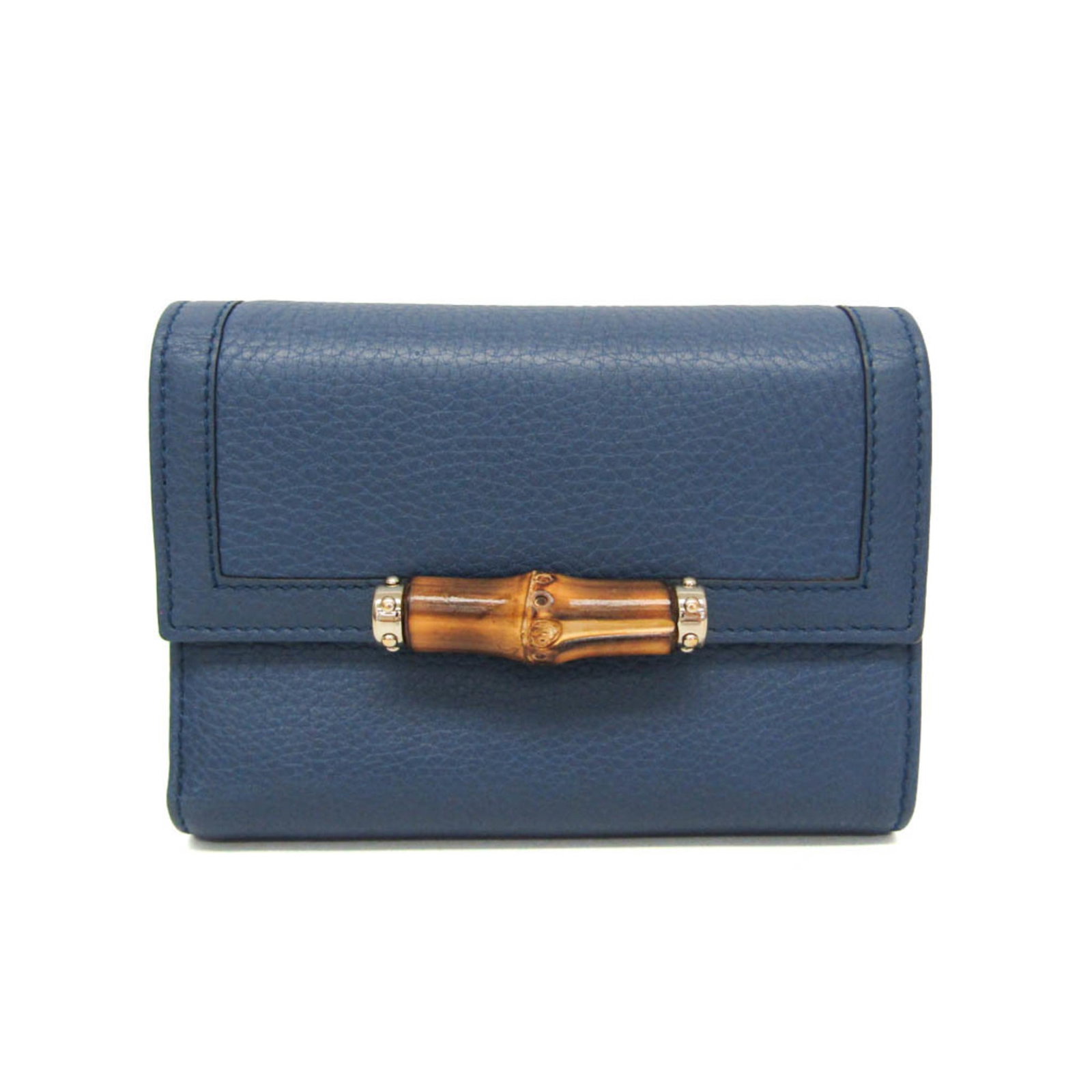 Gucci wallet leather tri fold: Gucci wallet leather tri fold The Gucci wallet leather tri fold boasts a sleek blue design, featuring a snap fastener closure and multiple compartments for organization. This stylish accessory include