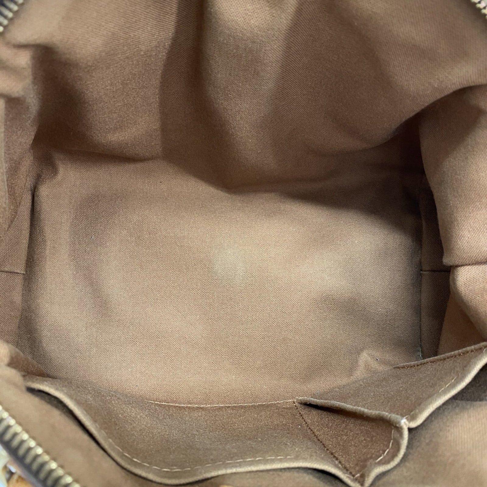 Louis Vuitton Handbag - 4