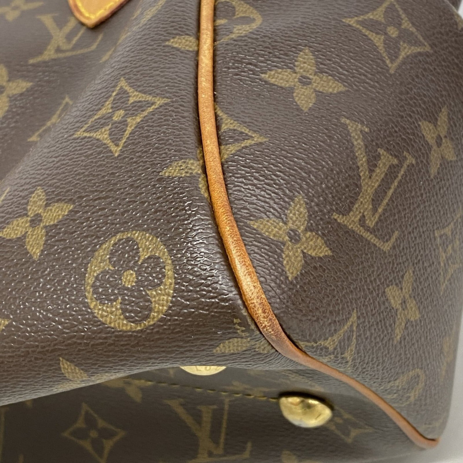 Louis Vuitton Handbag - 6