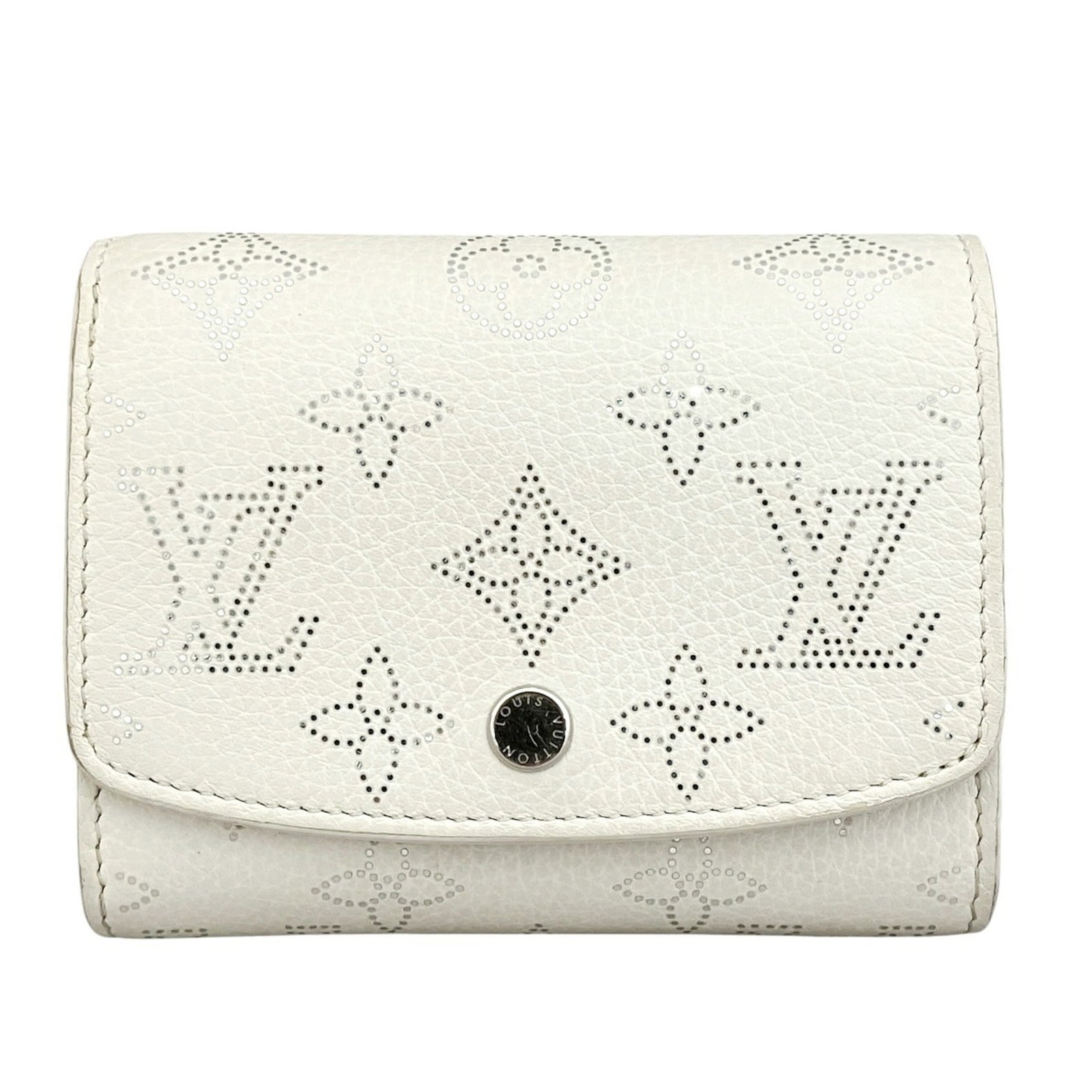 Louis Vuitton Wallet (Bi-Fold) Leather: Louis Vuitton Wallet (Bi-Fold) Leather Item Specifics: Brand: Louis Vuitton MPN: M12682 Type: Wallet (bi-fold) Gender: Women,Men Material: Leather Color: White Product Disclaimer: Pre-owned unless