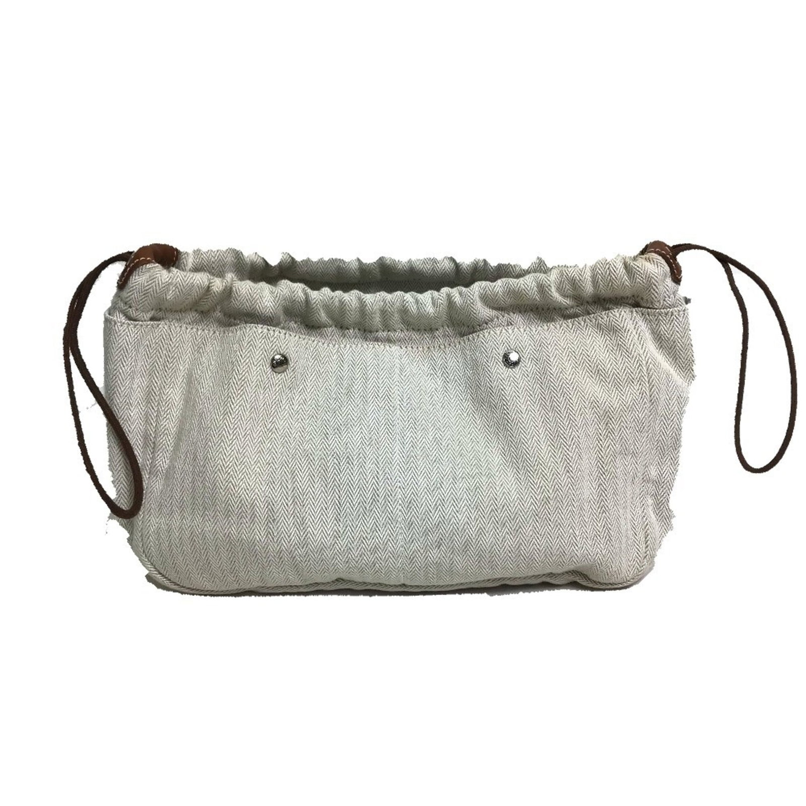 Pouch Toile Chevron by Hermes: Pouch Toile Chevron by Hermes Toile Chevron Pouch by Hermes, a classic design in beige, features the iconic Toile de Jouy pattern. This small, compact pouch measures 16cm x 25cm x 9.5cm and is made fr