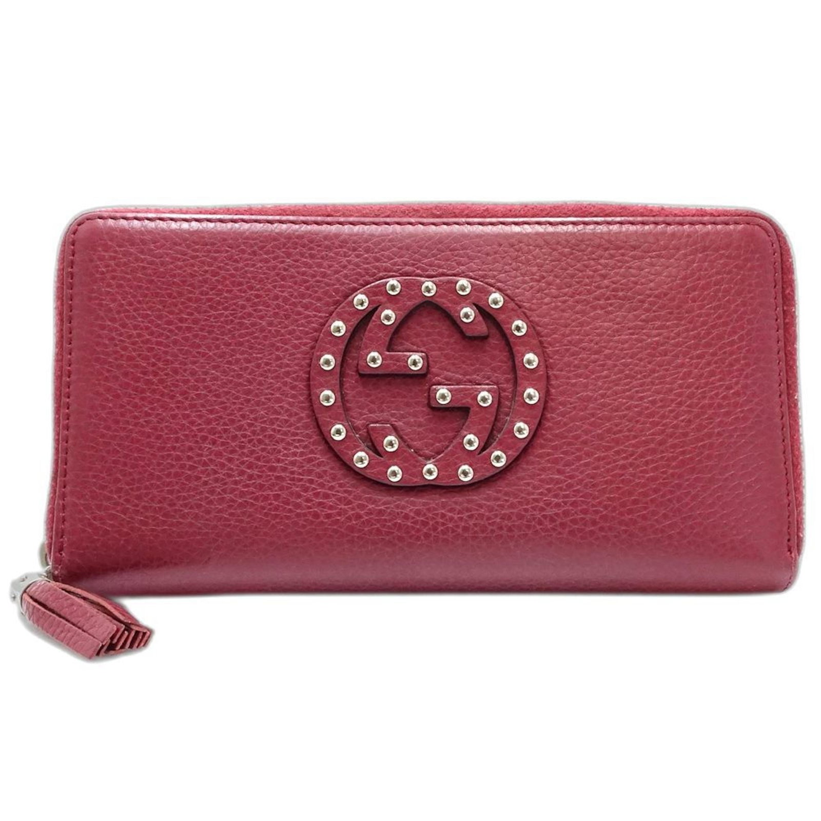 Gucci wallet leather bi fold: Gucci wallet leather bi fold Bordeaux leather bi-fold wallet from Gucci's Soho line, featuring long dimensions and a sturdy design. This stylish accessory comes in its original box for added convenien