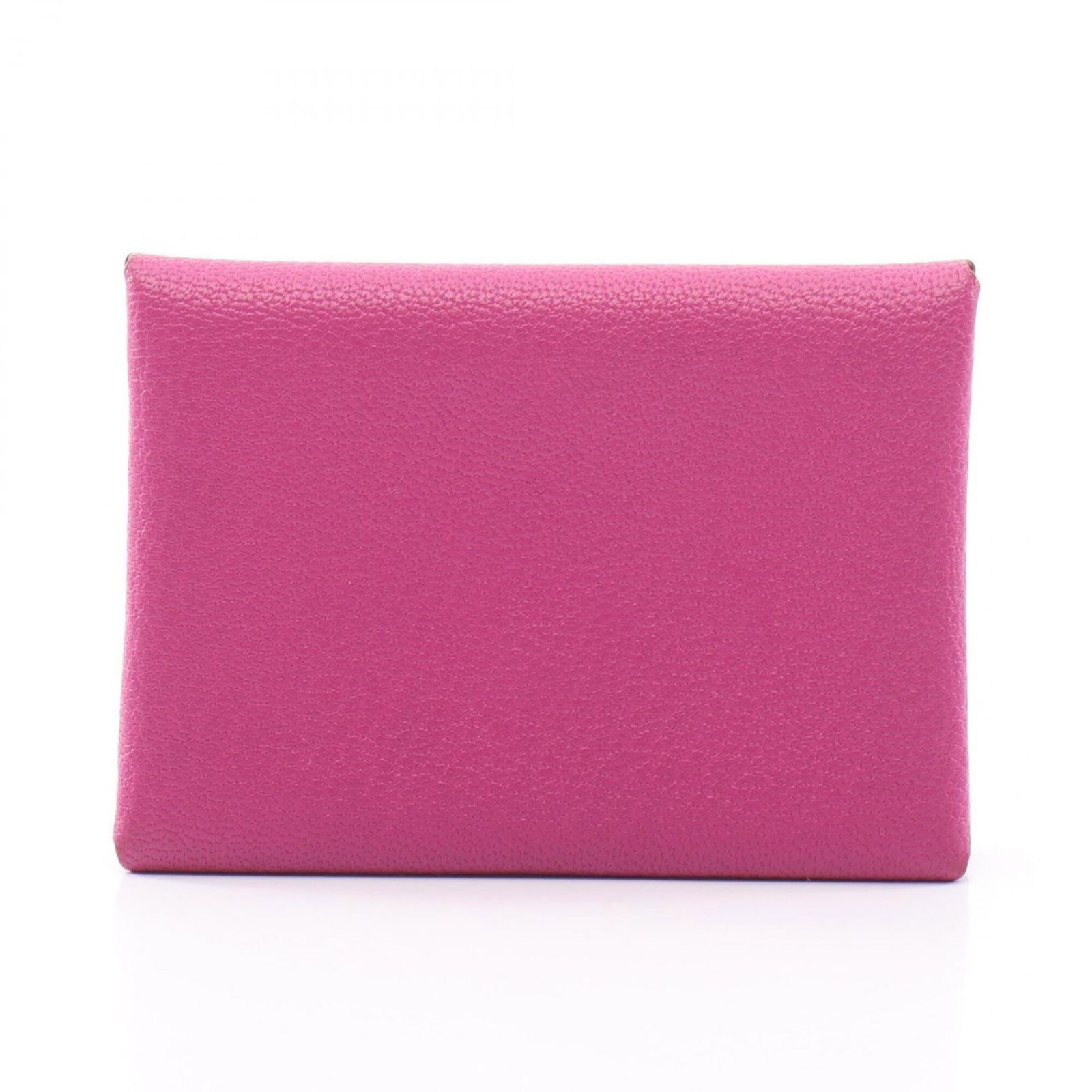 Hermes Coin Purse/ Coin Case Chevre Leather: Hermes Coin Purse/ Coin Case Chevre Leather Chevre leather coin purse/coin case from Hermes, featuring a soft pink hue and compact size. This elegant accessory measures 7cm x 10cm x 2cm and showcases 