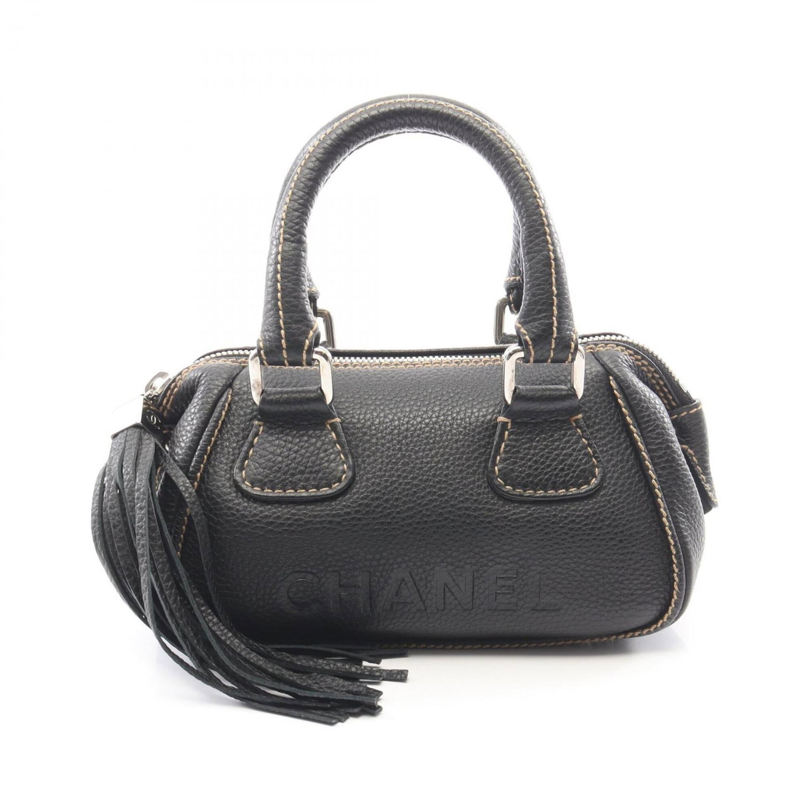 Calfskin Handbag by Chanel: Calfskin Handbag by Chanel Grained Calfskin Handbag by Chanel - A sleek and sophisticated black handbag made from high-quality calfskin, measuring 13cm x 22cm x 10cm. The understated design showcases 
