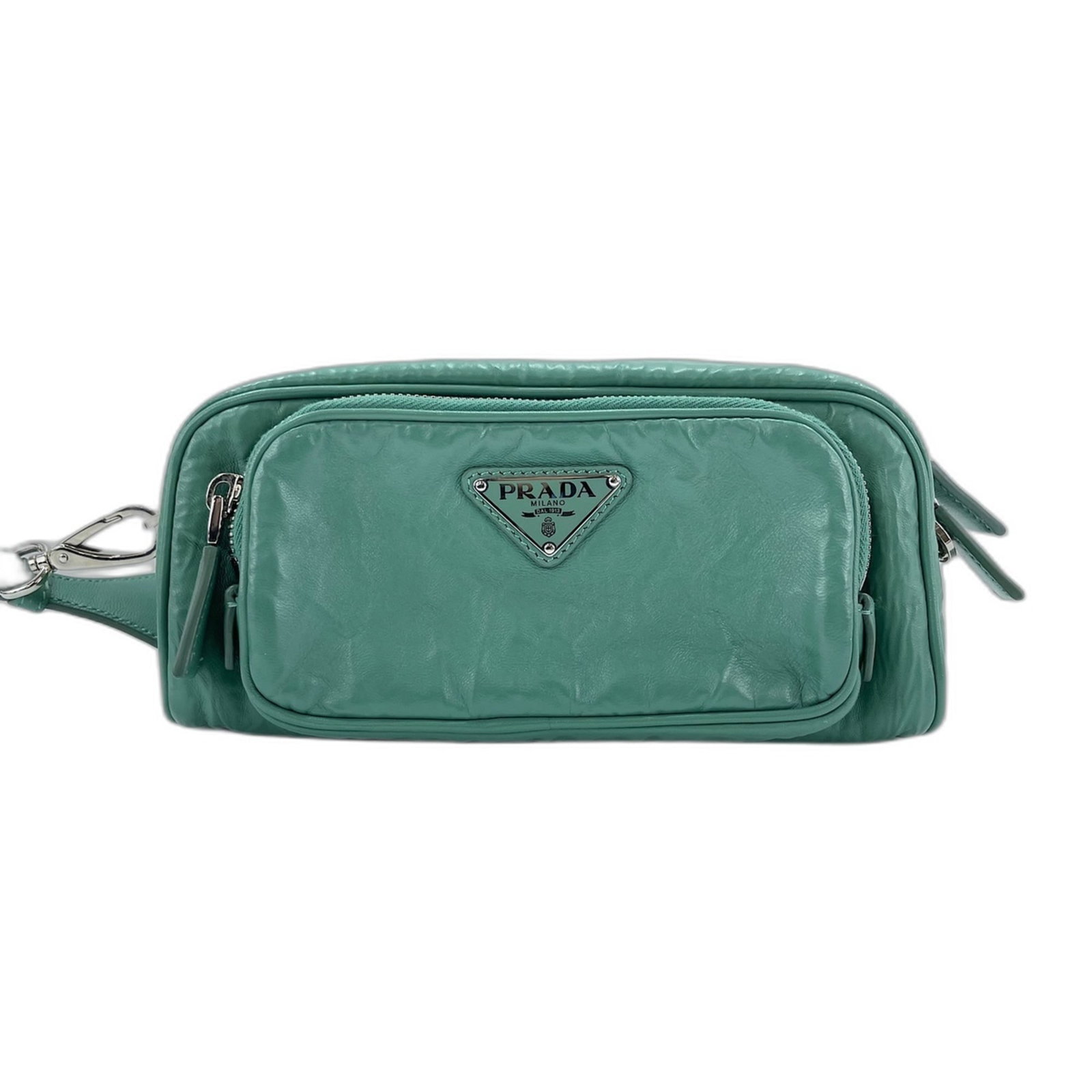Prada leather shoulder bag nappa: Prada leather shoulder bag nappa Prada's iconic nappa leather shoulder bag boasts a striking green hue, perfectly balanced by its sleek and sophisticated design. Measuring just 13cm x 22cm x 5cm, this