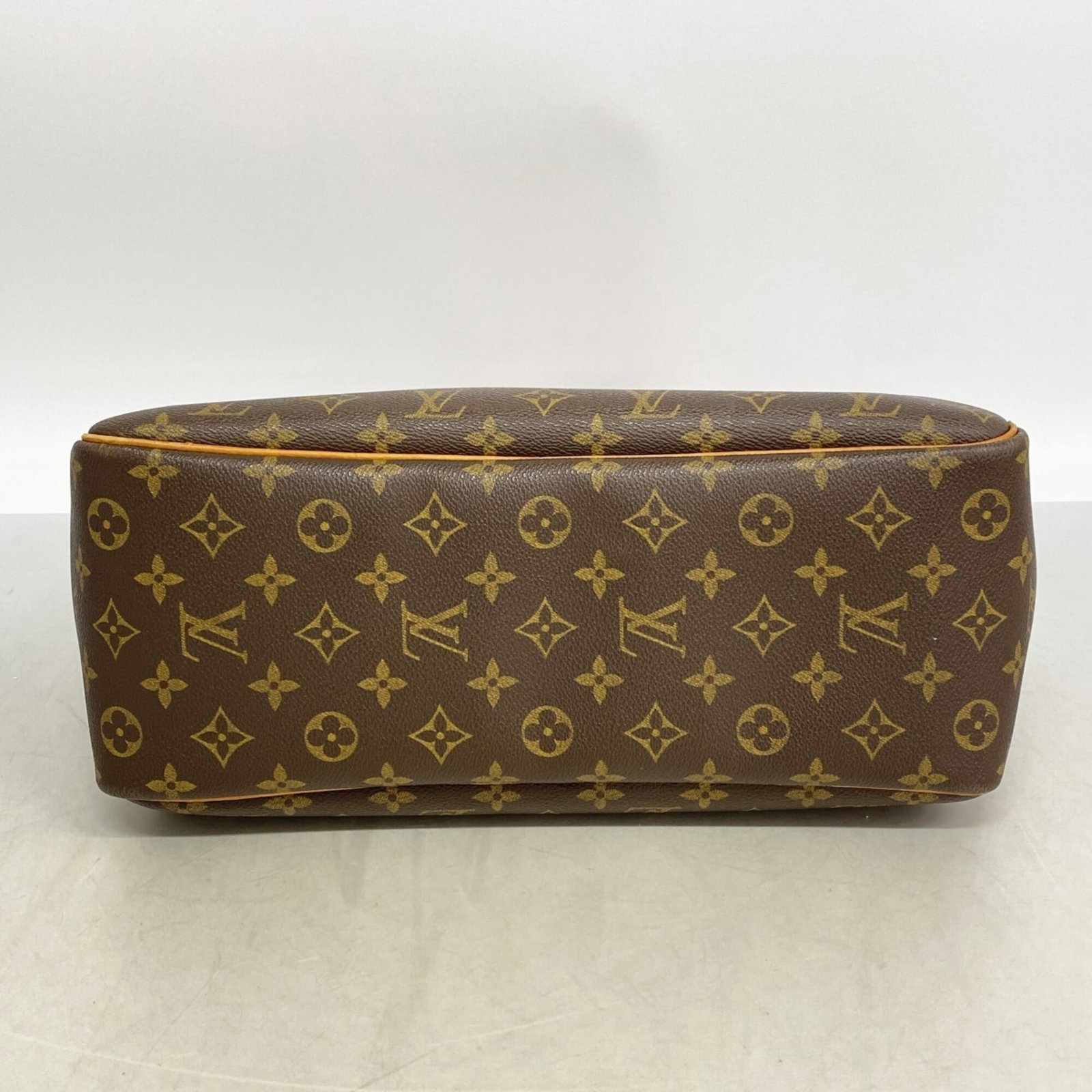 Louis Vuitton Handbag - 3