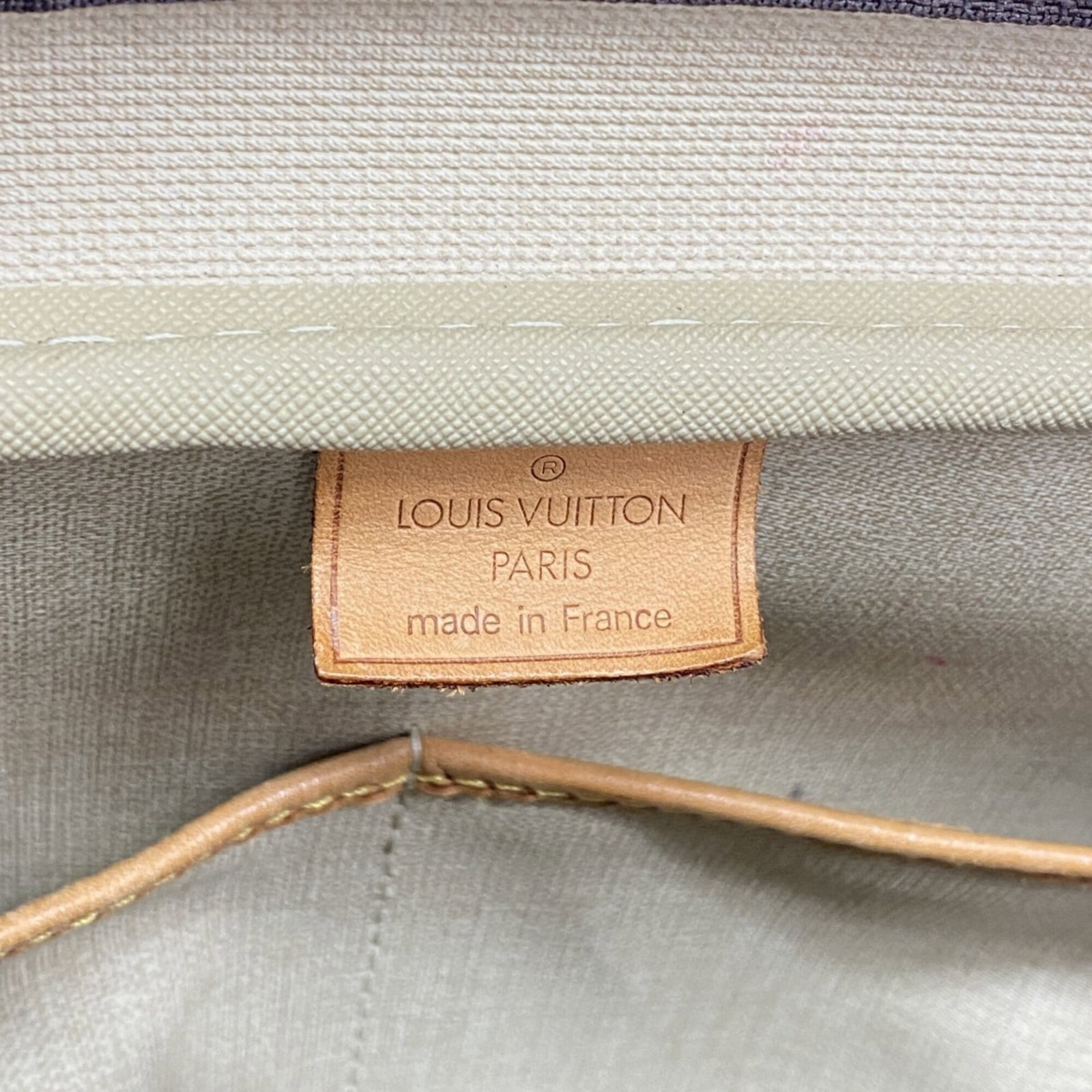Louis Vuitton Handbag - 5