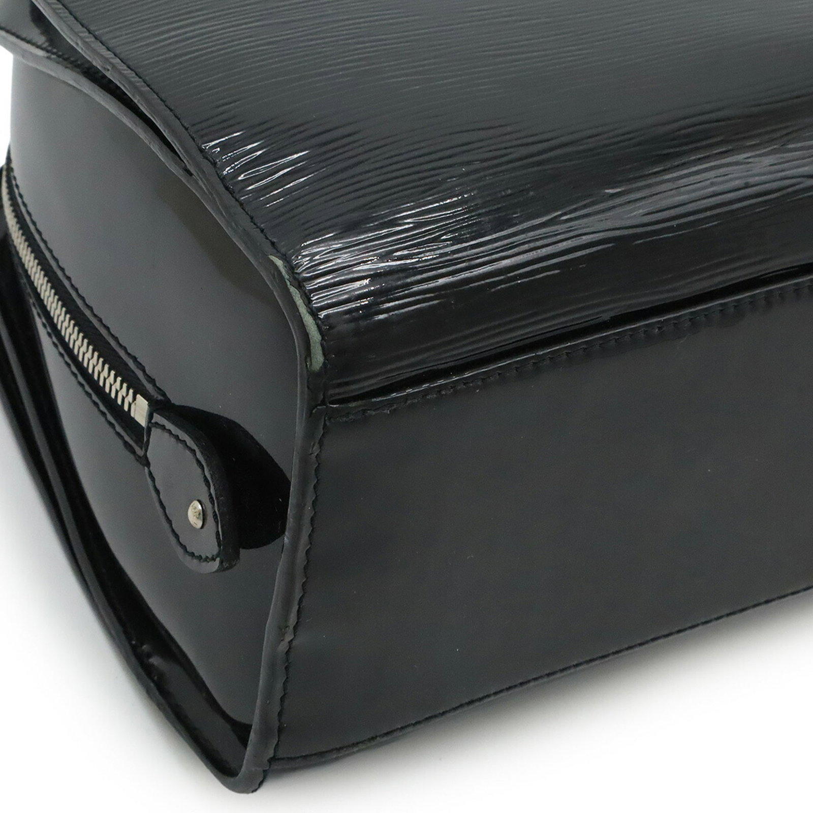 Louis Vuitton Handbag - 4
