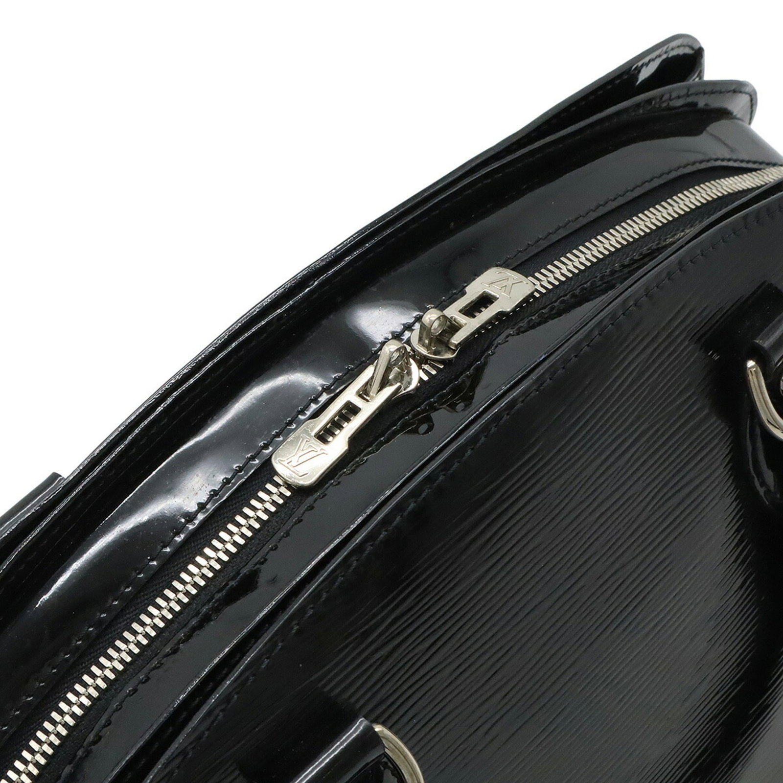 Louis Vuitton Handbag - 6
