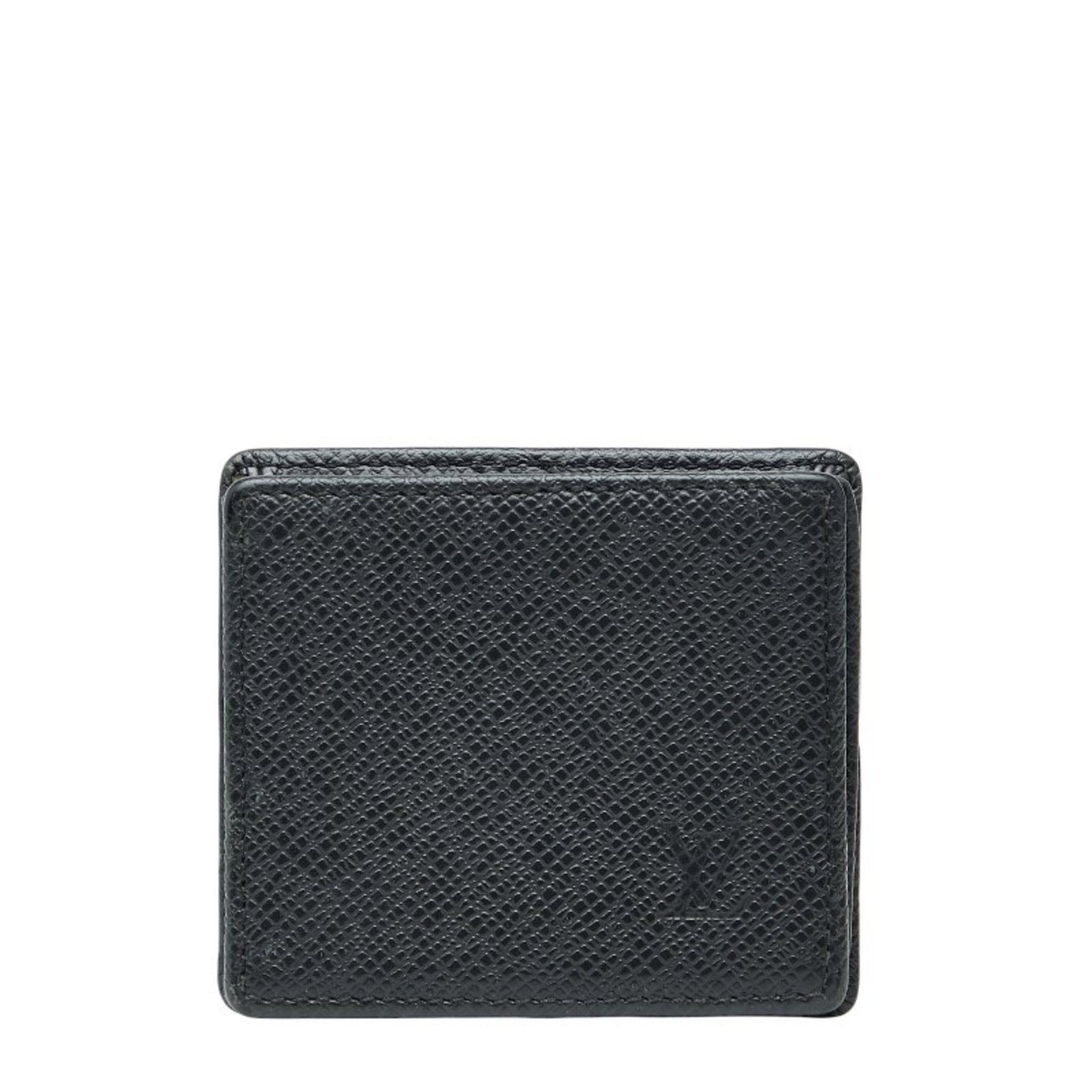 Louis Vuitton Coin Purse/ Coin Case Taiga Leather: Louis Vuitton Coin Purse/ Coin Case Taiga Leather Taiga leather coin purse in Ardoise and Black, featuring the iconic Louis Vuitton design. Made with high-quality Taiga leather, this compact case