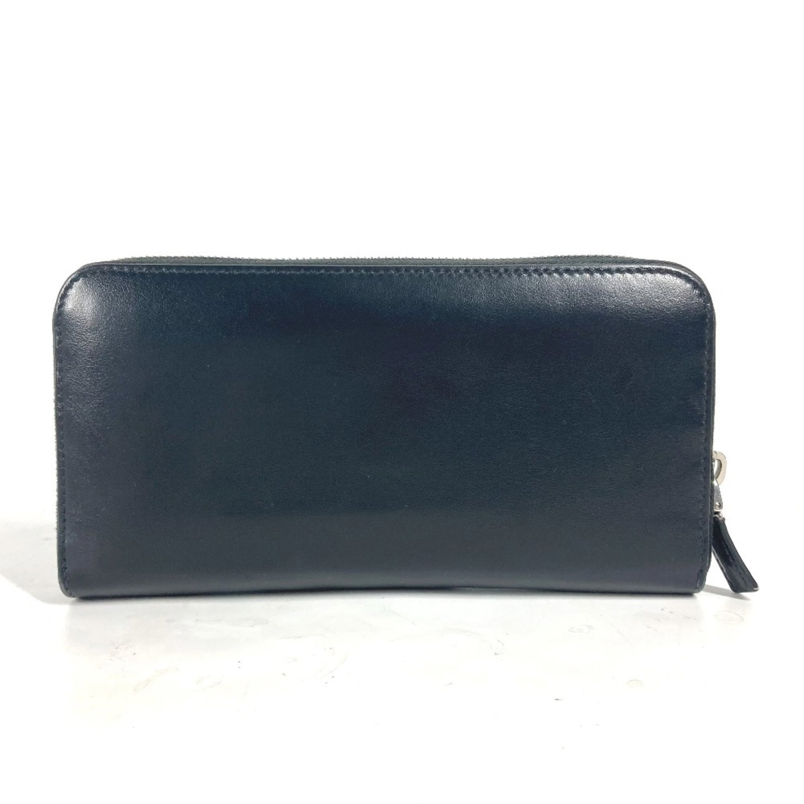 Prada Long Wallet (Bi-Fold) Leather: Prada Long Wallet (Bi-Fold) Leather The Prada Long Wallet (Bi-Fold) Leather features a sleek design with a black or blue color option, measuring 10cm x 19.5cm in size. This bi-fold wallet comes with