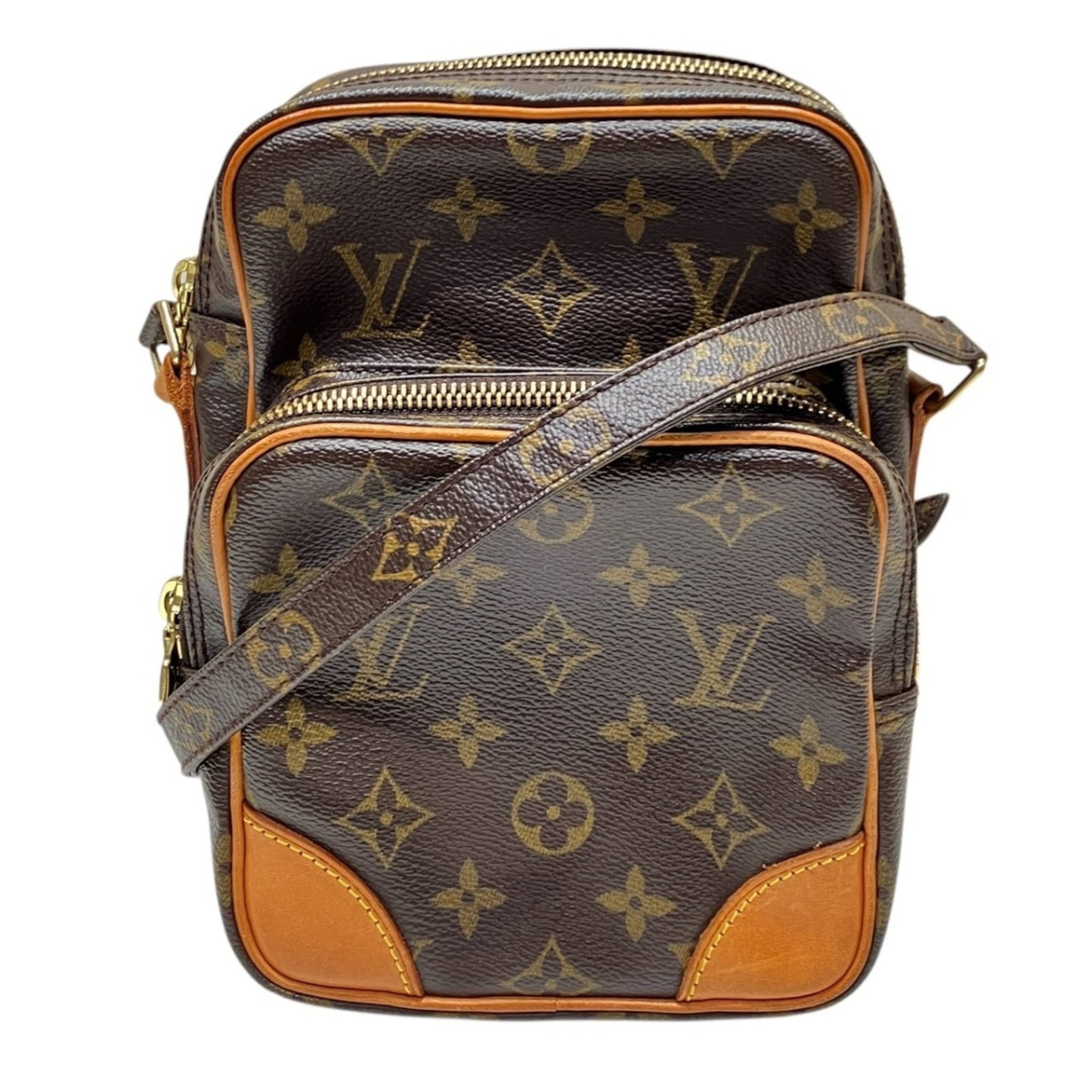 Shoulder Bag Monogram By Louis Vuitton: Shoulder Bag Monogram By Louis Vuitton Monogrammed with iconic Louis Vuitton design, this shoulder bag boasts the signature M45236 monogram pattern in rich brown. With a compact size and sleek design,