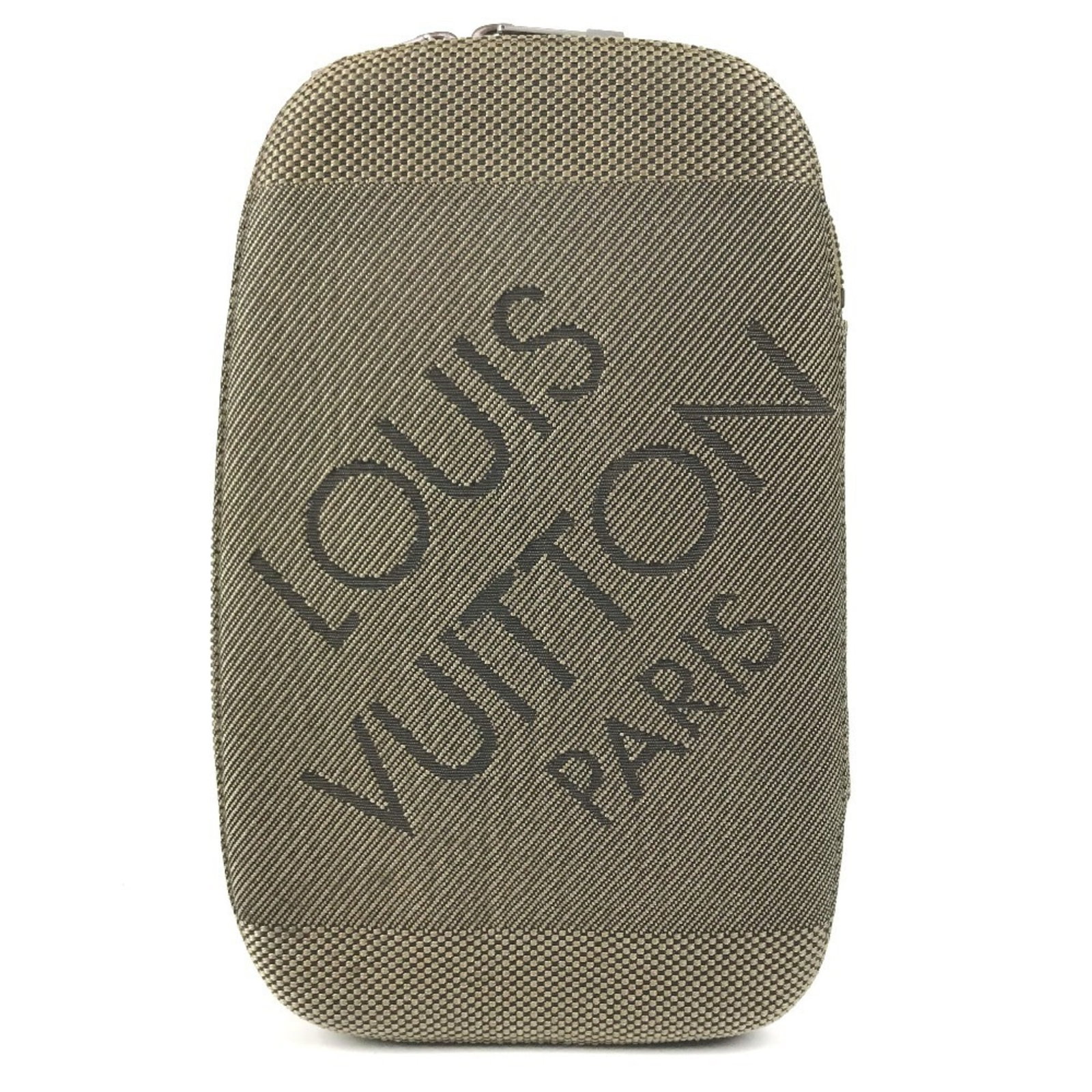 Shoulder Bag Louis Vuitton Damier Geant Sling: Shoulder Bag Louis Vuitton Damier Geant Sling The Louis Vuitton Damier Geant Sling Bag boasts its iconic Damier Geant pattern, a signature design element of the brand. Made from high-quality