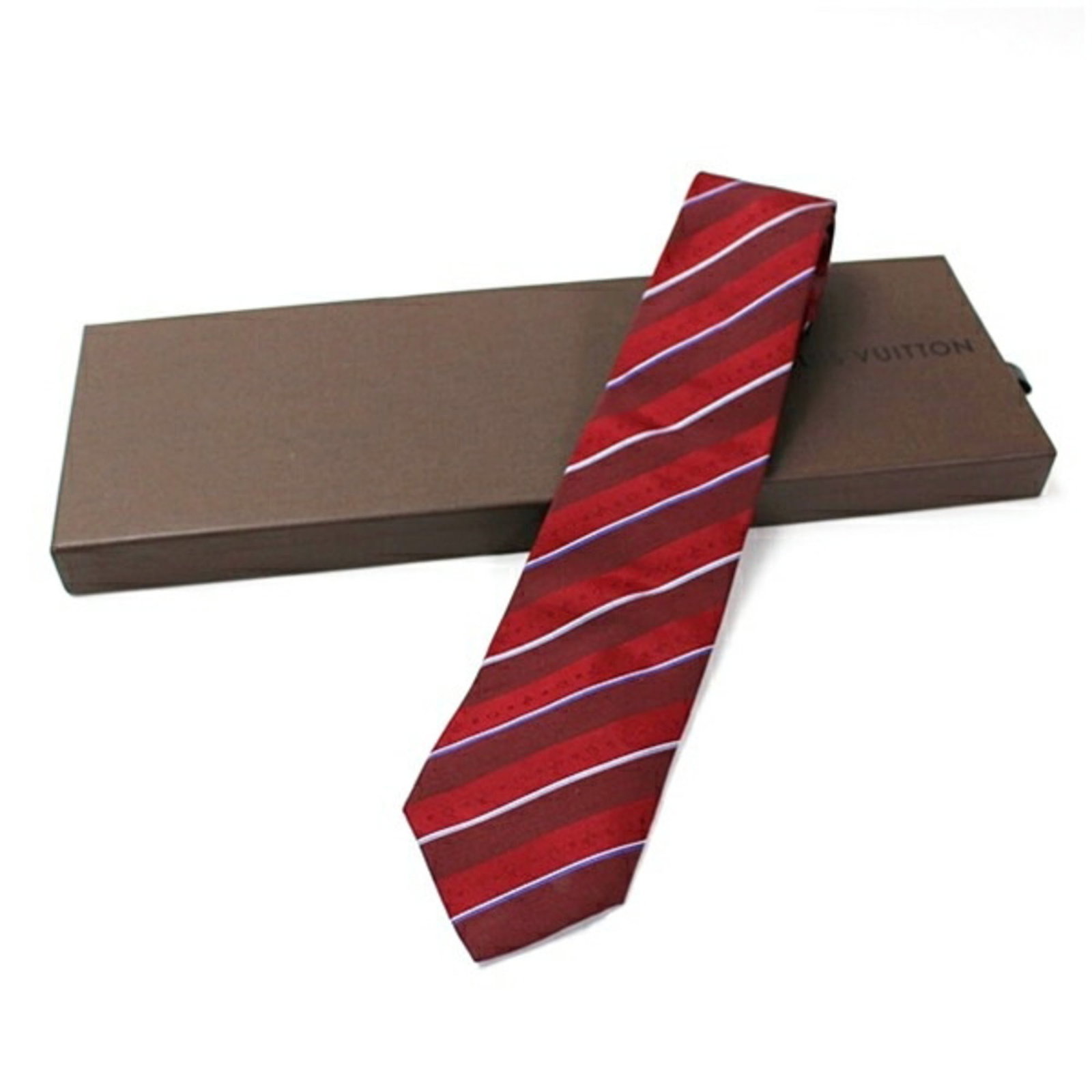 Louis Vuitton silk cravat: Louis Vuitton silk cravat Silk cravat in vibrant red color, crafted from high-quality silk with a width of 7.5cm / 2.95''. Comes in a luxurious box for added elegance. Item Specifics: Brand: Louis