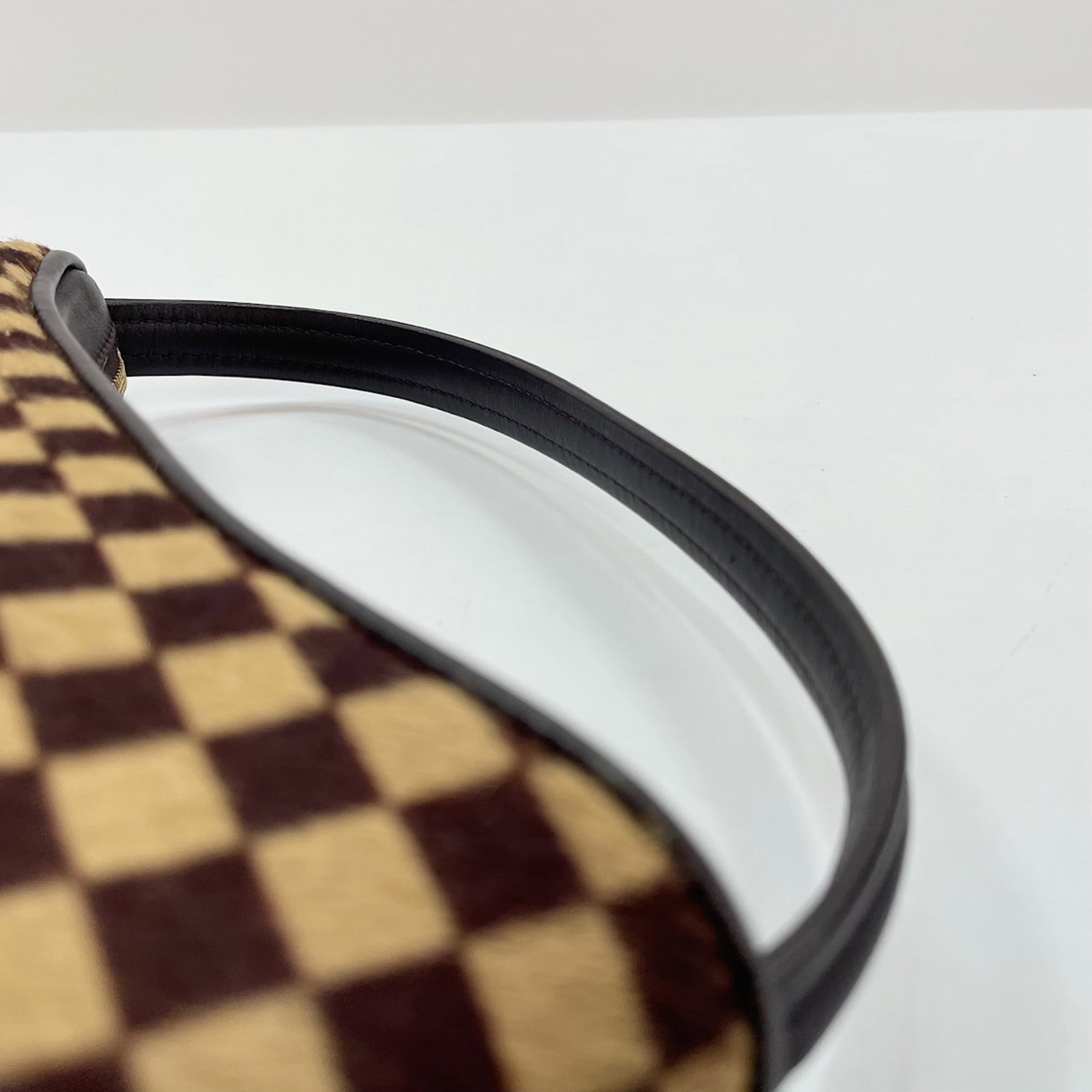 Louis Vuitton Handbag - 11