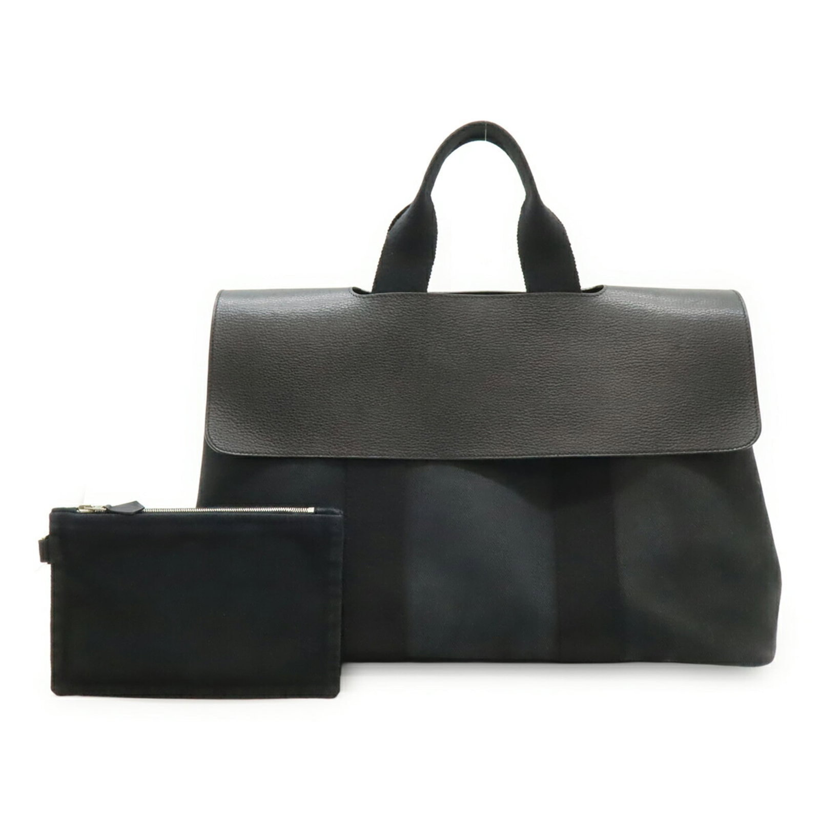 Hermes Handbag Tote Bag Toile Chevron Leather: Hermes Handbag Tote Bag Toile Chevron Leather Toile chevron leather adds a touch of sophistication to this sleek black Hermes handbag tote. Measuring 30cm x 41.5cm x 17.5cm, it boasts a sturdy weight 
