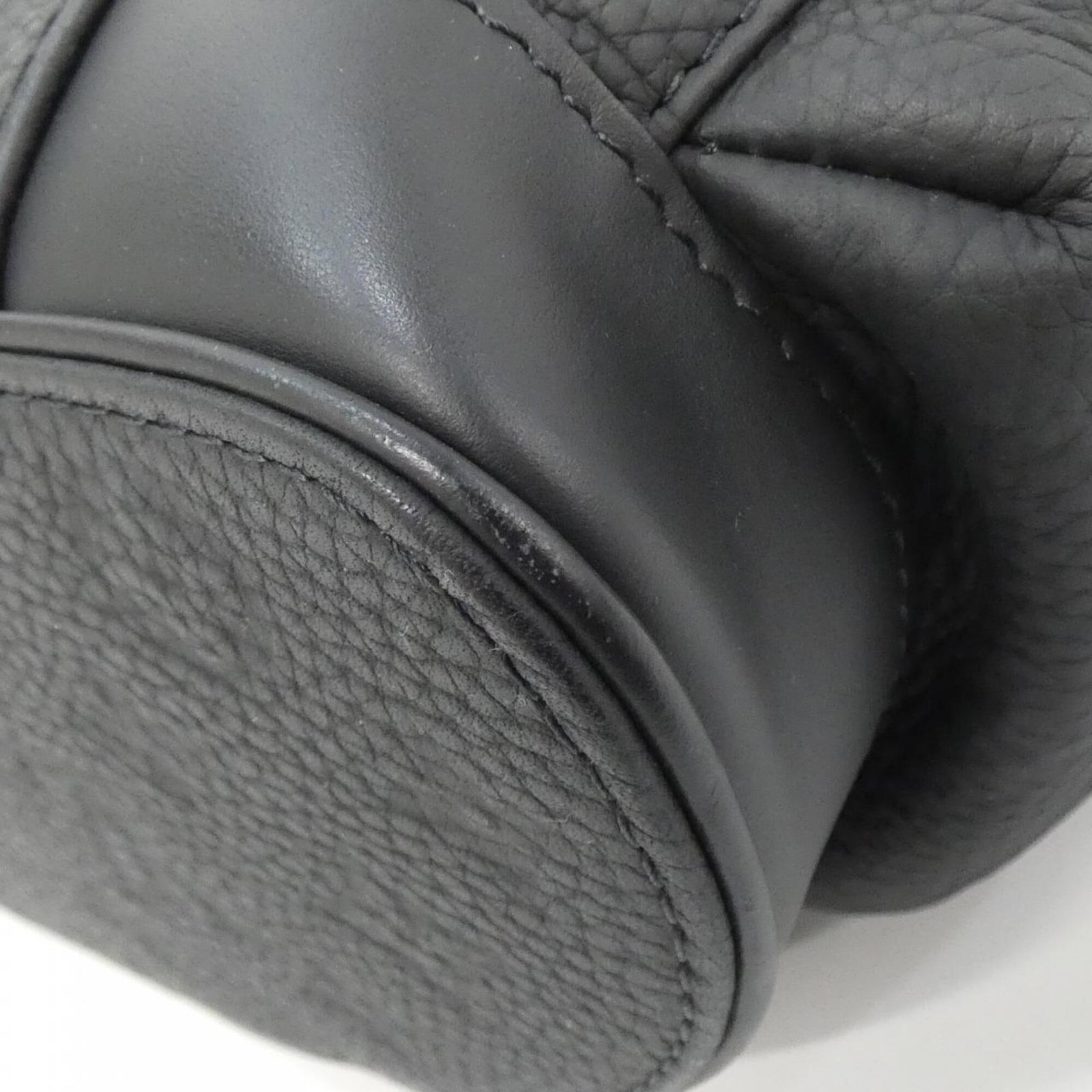 Leather Louis Vuitton Backpack - 3