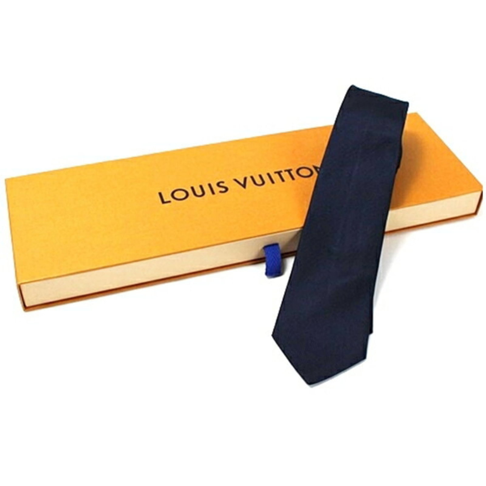 Louis Vuitton silk cravat: Louis Vuitton silk cravat Silk cravat in navy from Louis Vuitton, featuring a width of 7cm / 2.75''. Comes in a box. Item Specifics: Brand: Louis Vuitton Type: Cravat Gender: Men,Women Color: Navy