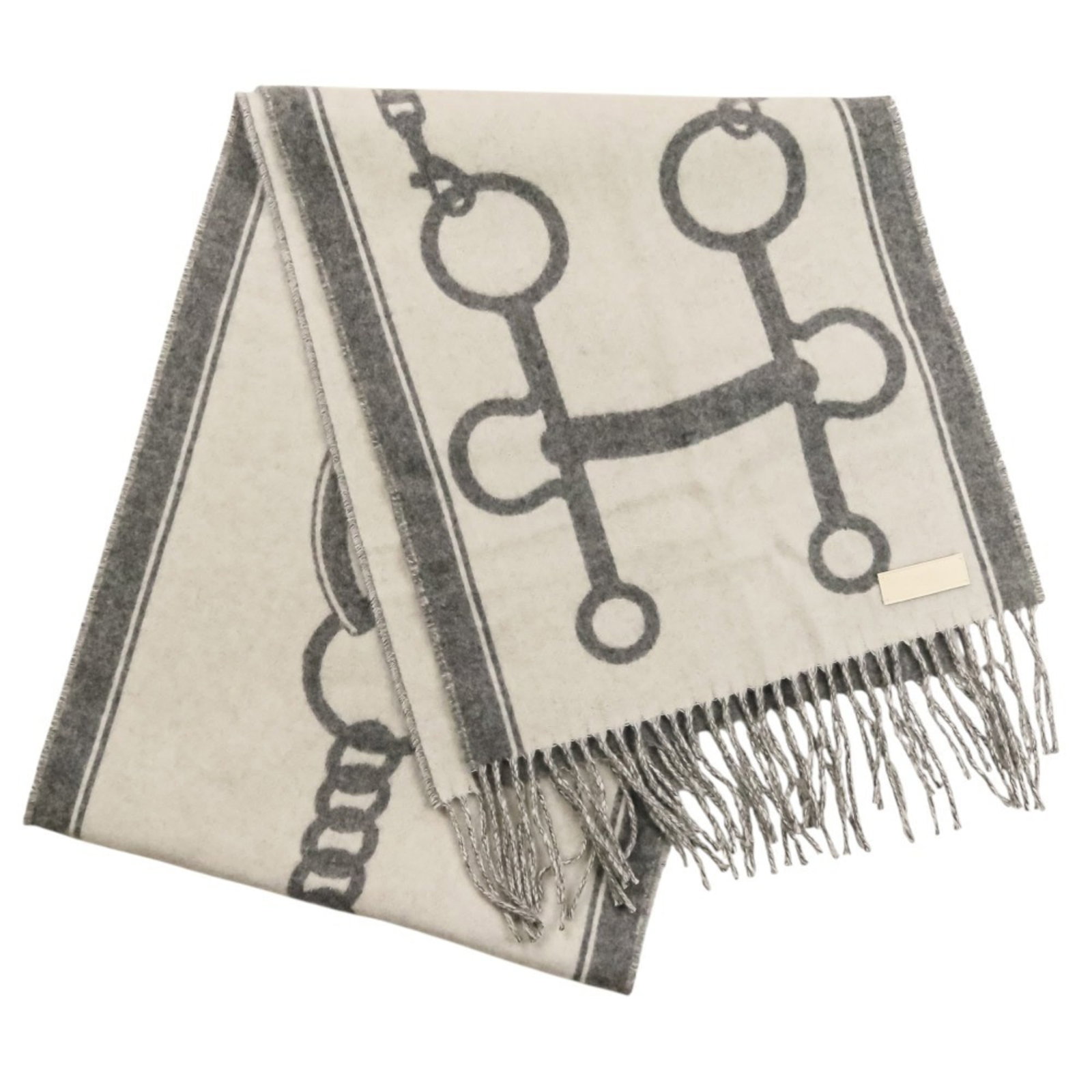 Hermes Stole Cashmere: Hermes Stole Cashmere Cashmere stole from the renowned French fashion house Hermes, boasting a sleek gray color and luxurious softness. This stylish accessory measures 1.74m x 32cm, making it perfect 