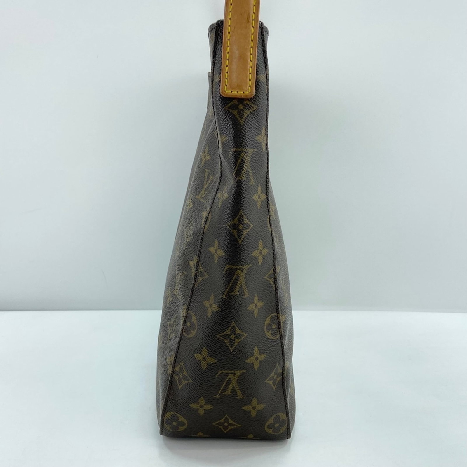 Louis Vuitton Handbag - 5
