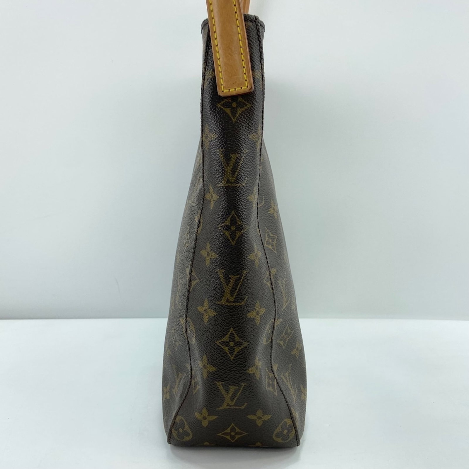 Louis Vuitton Handbag - 6