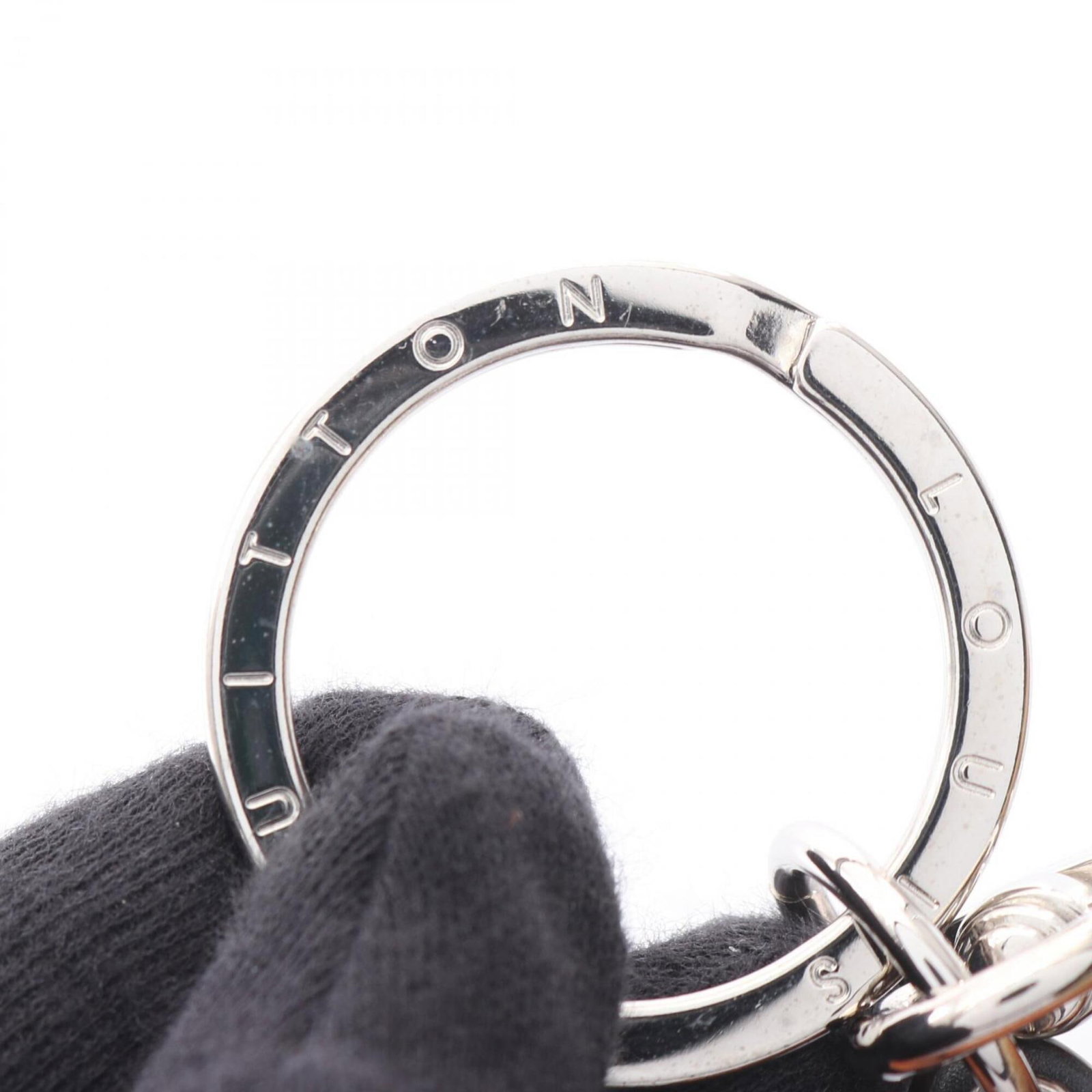 Louis Vuitton Leather Monogram Keyring - 5