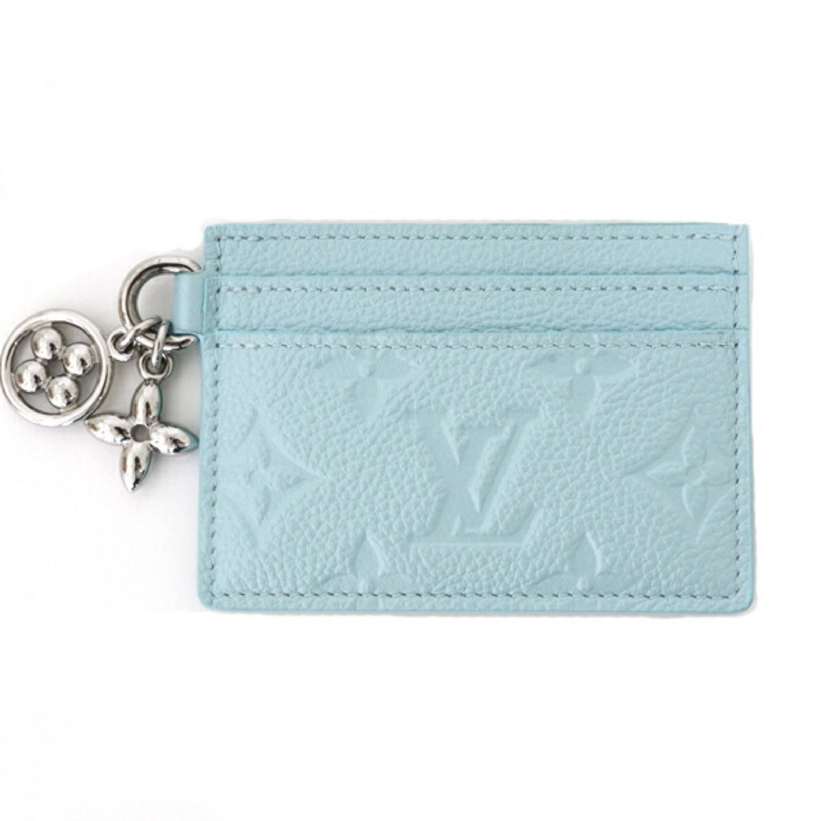 Louis Vuitton Card Case Leather: Louis Vuitton Card Case Leather Light blue Louis Vuitton card case made from high-quality leather, featuring the iconic monogram pattern. This compact and stylish accessory measures 7cm x 10cm x 5mm, 